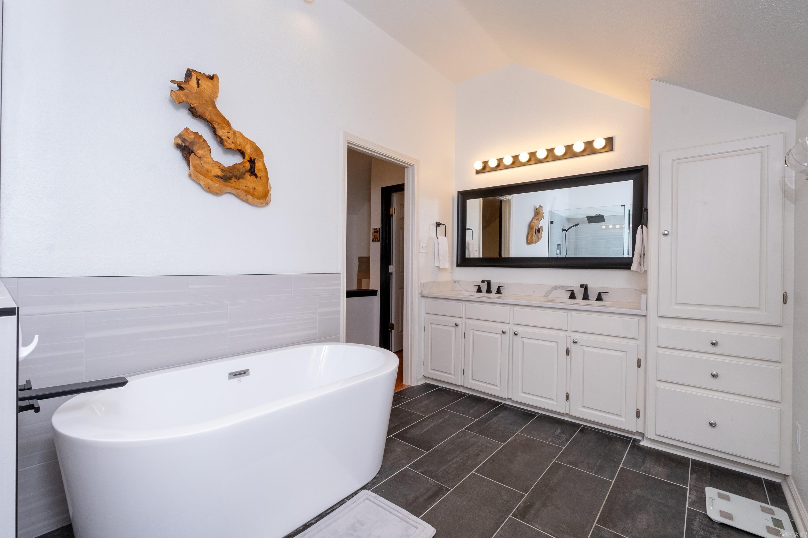 MONROE MANOR PRD - Residential