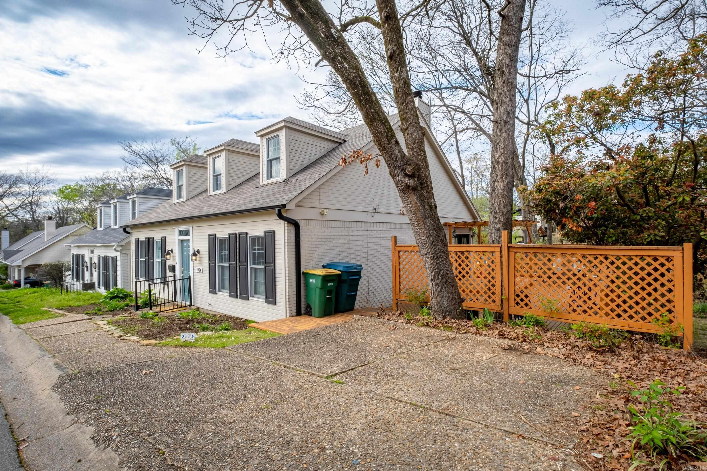 MONROE MANOR PRD - Residential