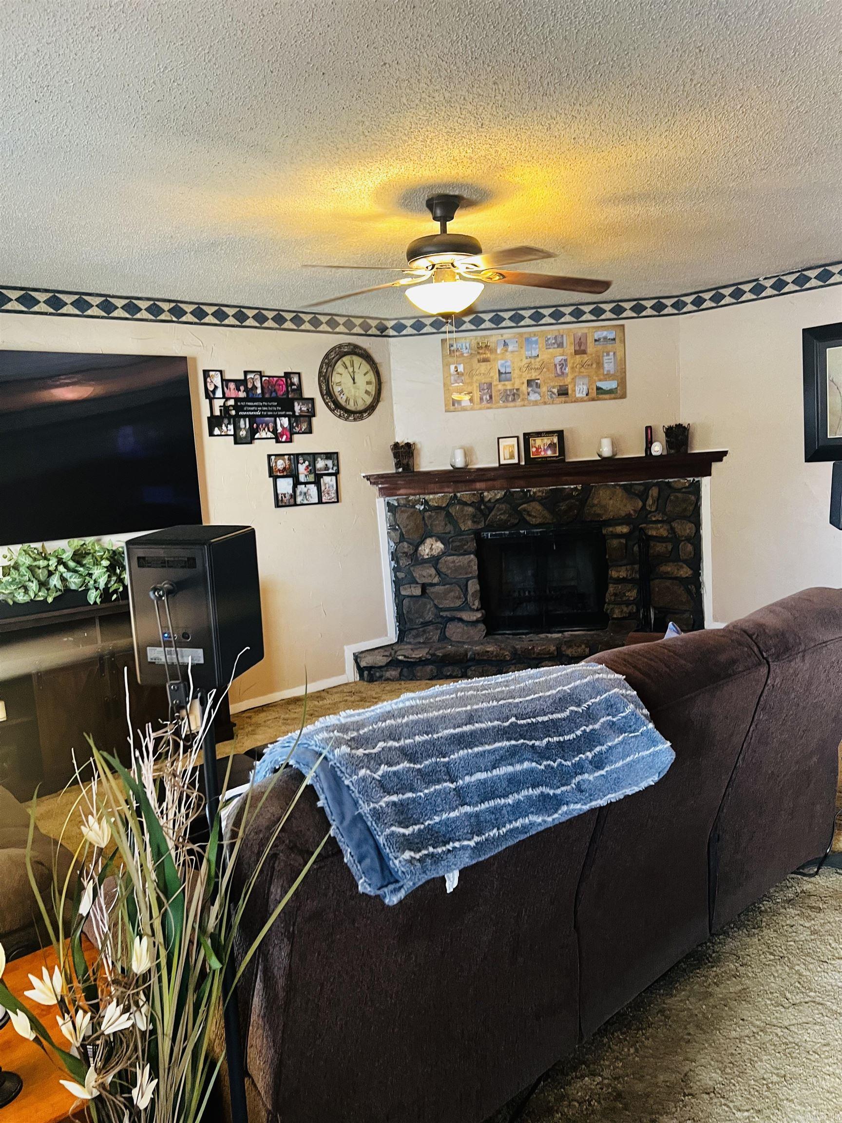 STONEWALL - Residential