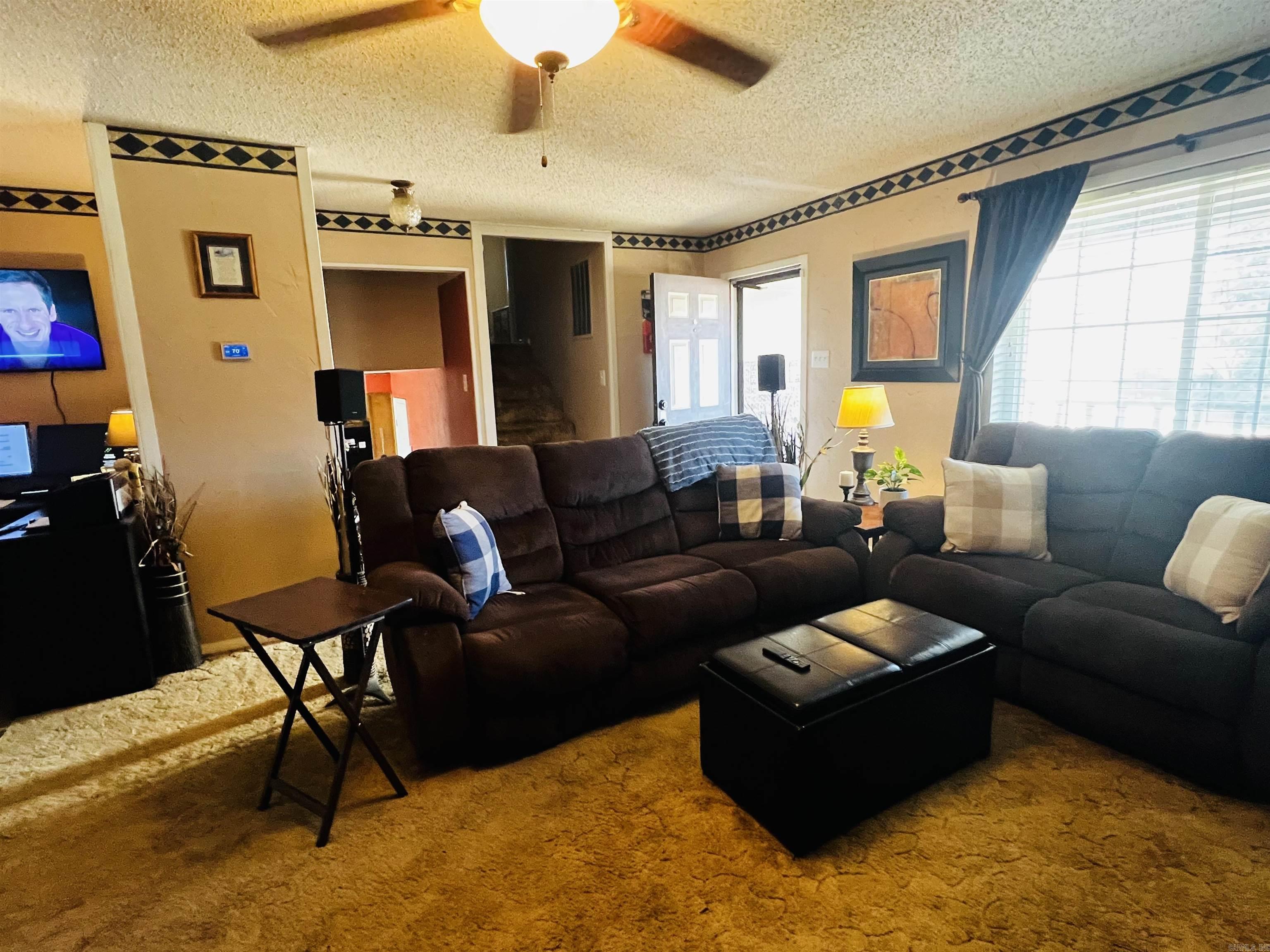 STONEWALL - Residential