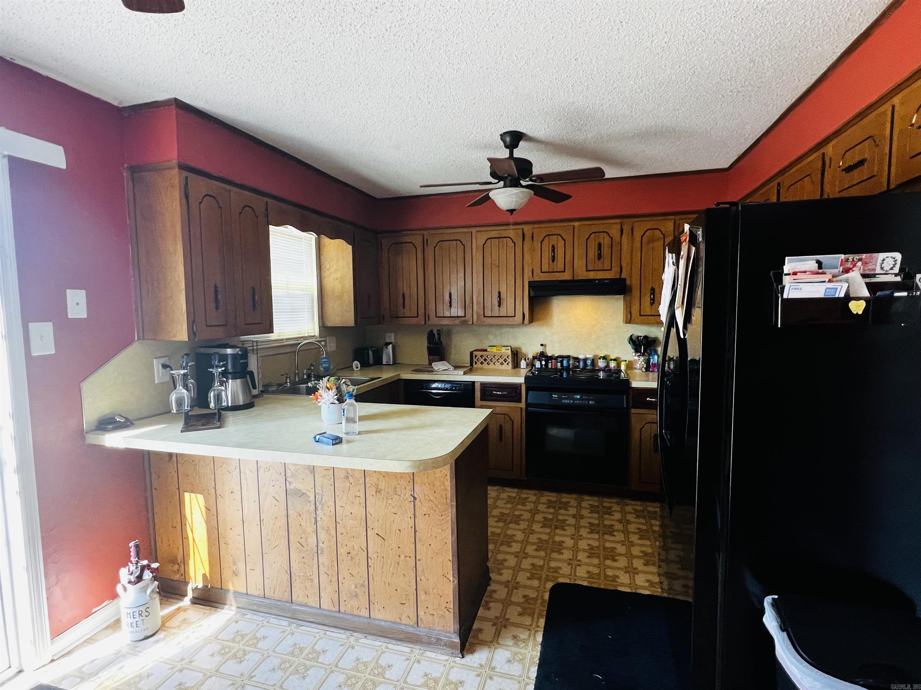 STONEWALL - Residential