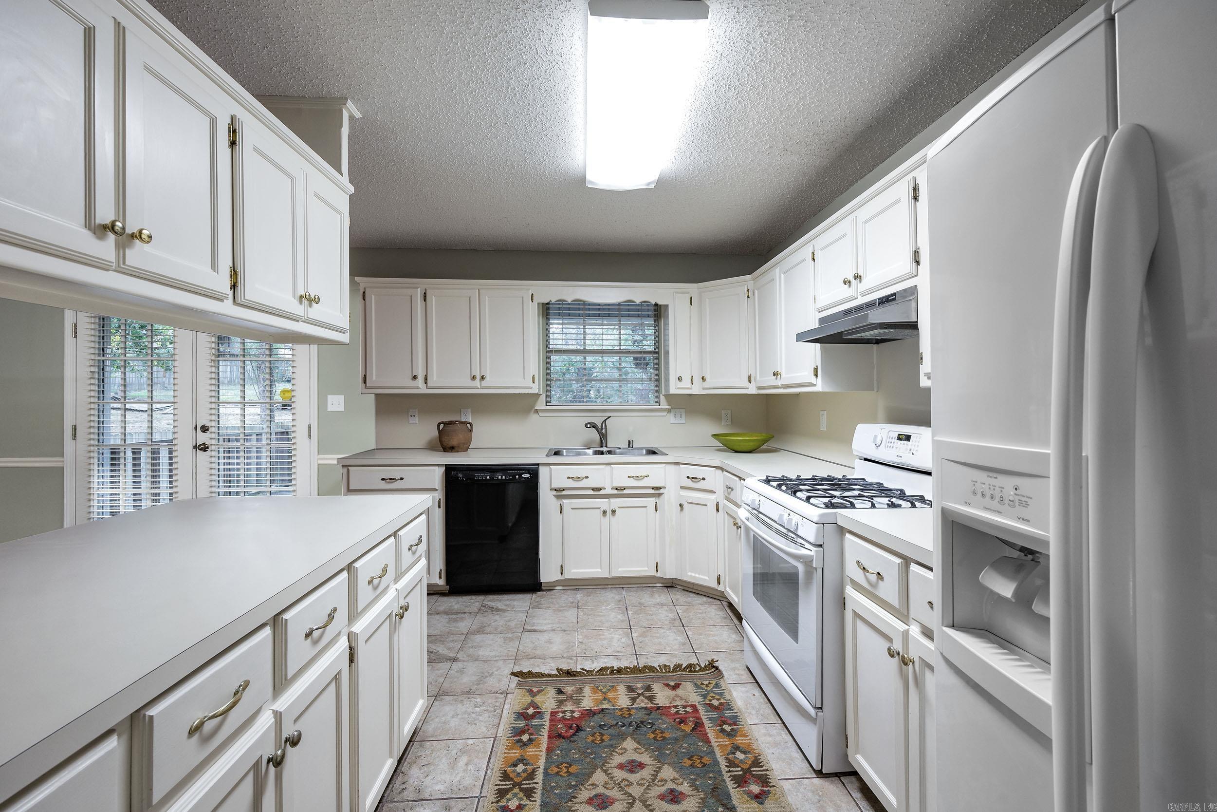 CHERRY CREEK ADDN - Residential