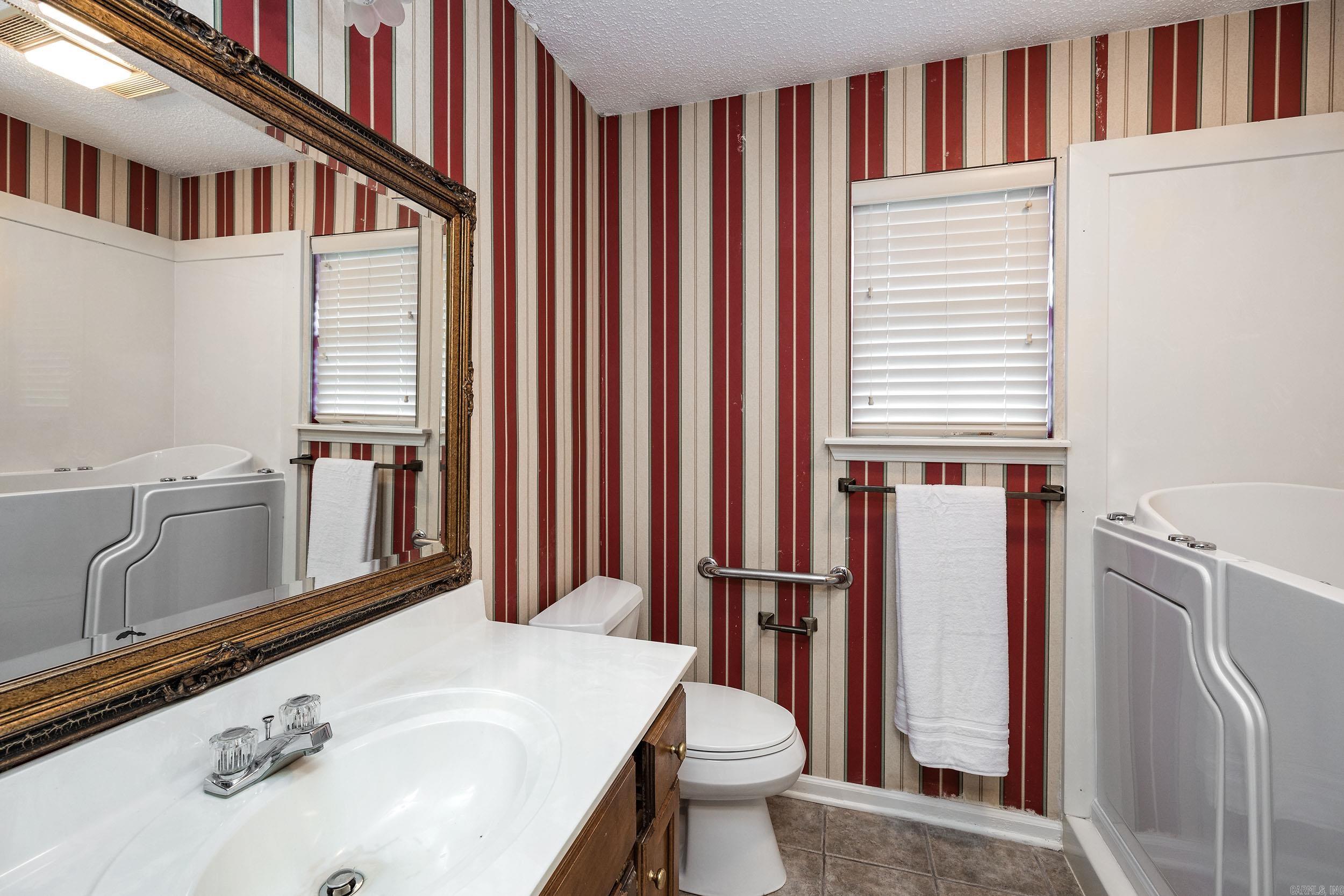 CHERRY CREEK ADDN - Residential