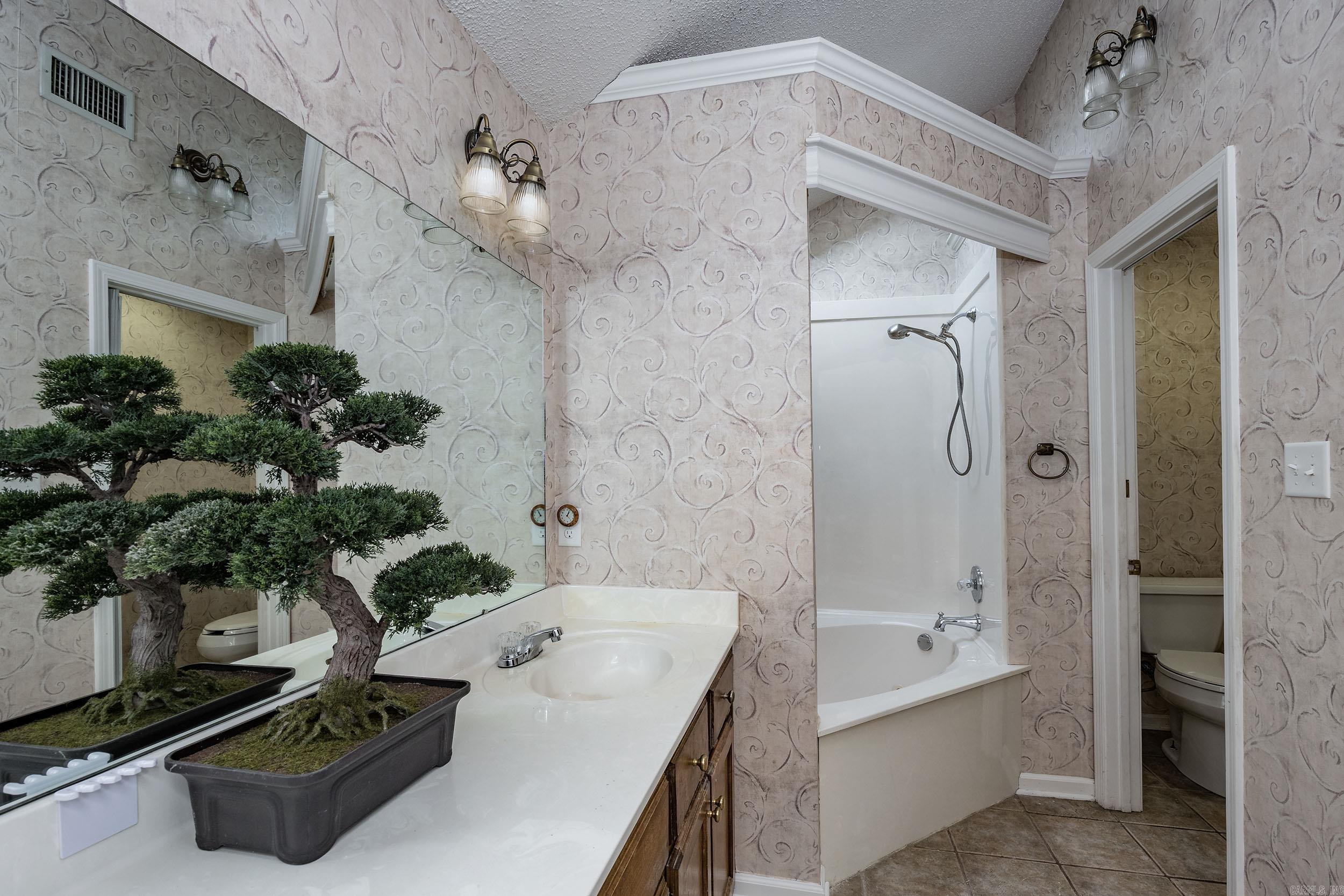 CHERRY CREEK ADDN - Residential