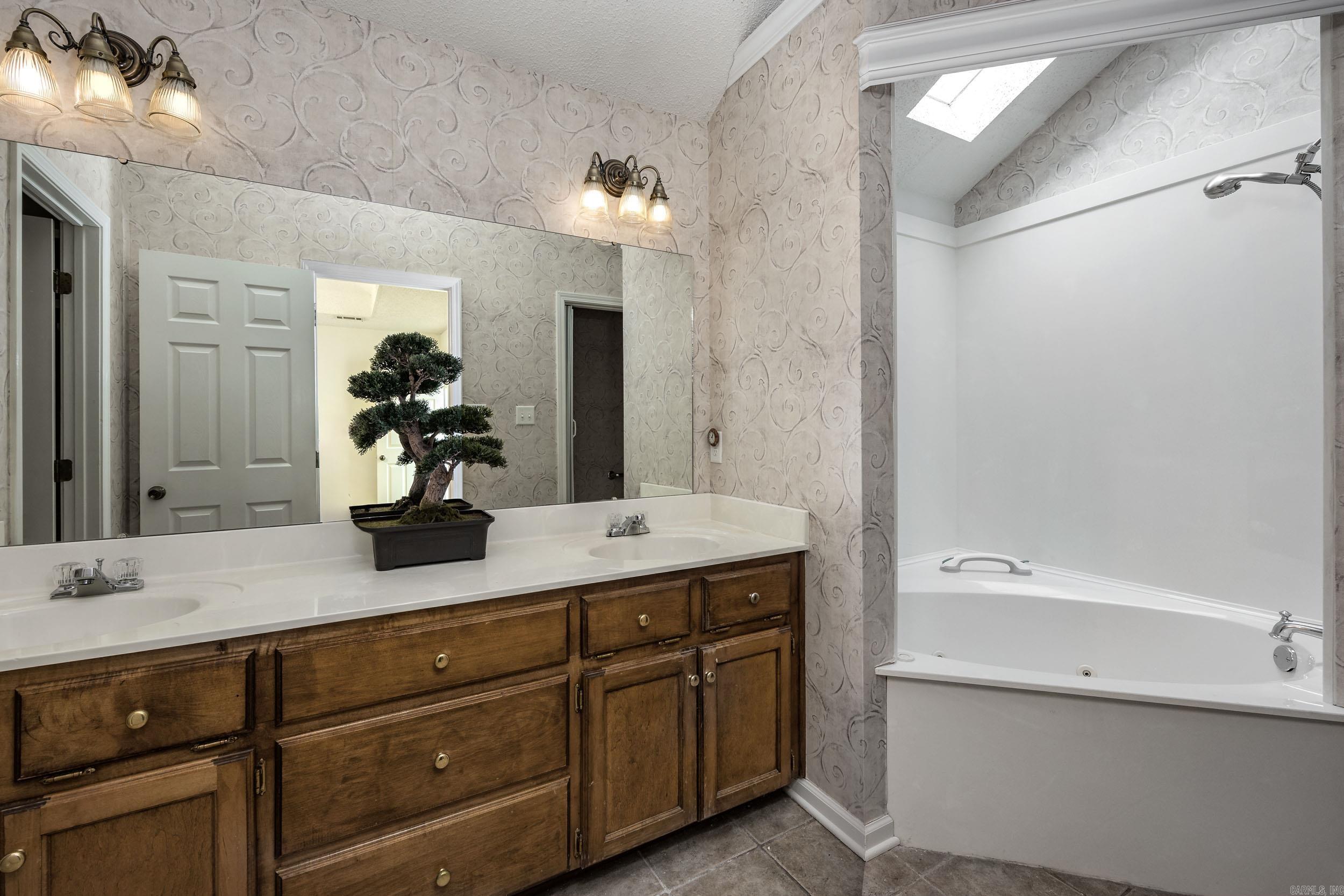 CHERRY CREEK ADDN - Residential