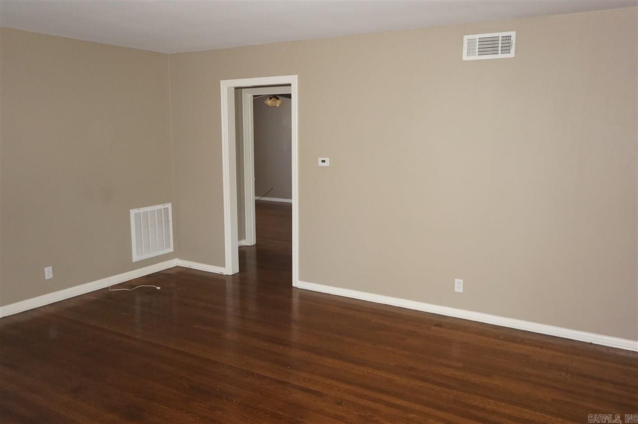 Queen Manor - Residential Lease