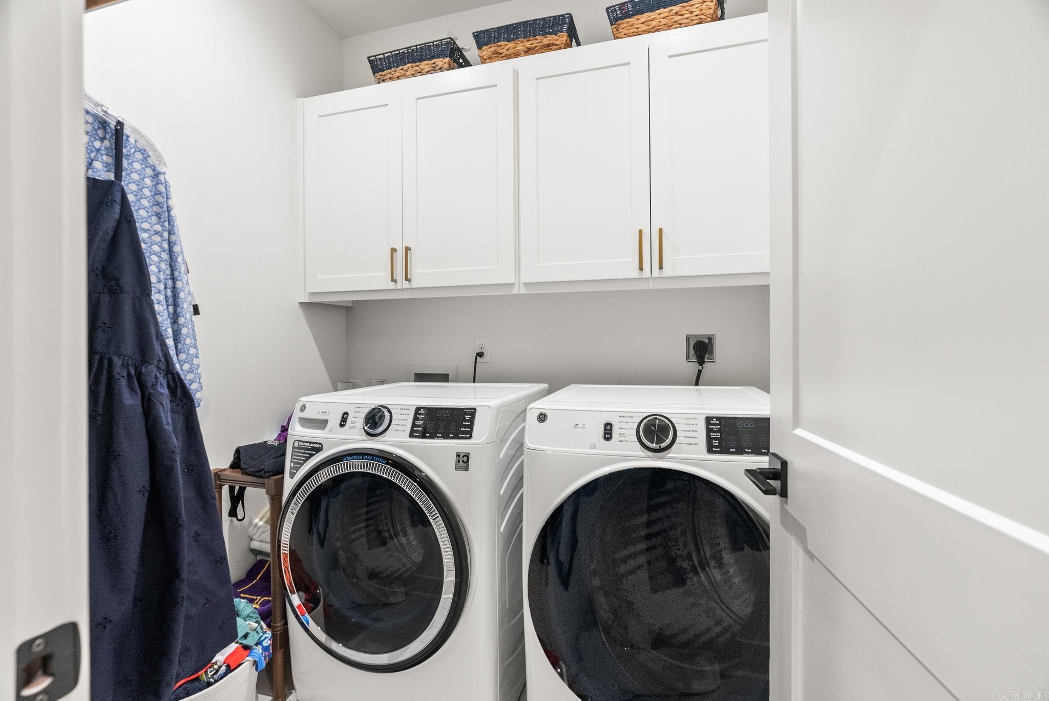 HOLLYWOOD - Residential