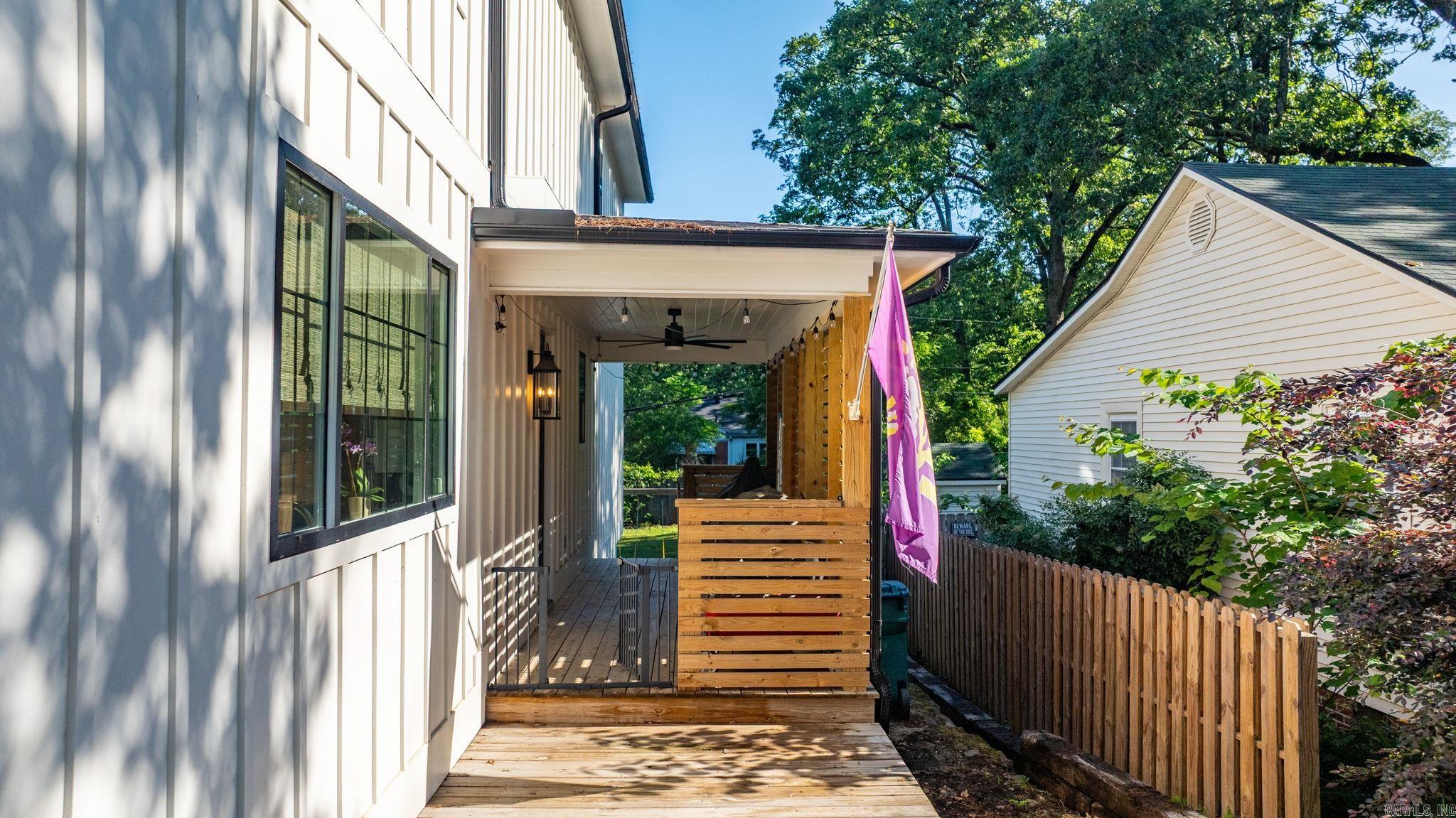 HOLLYWOOD - Residential