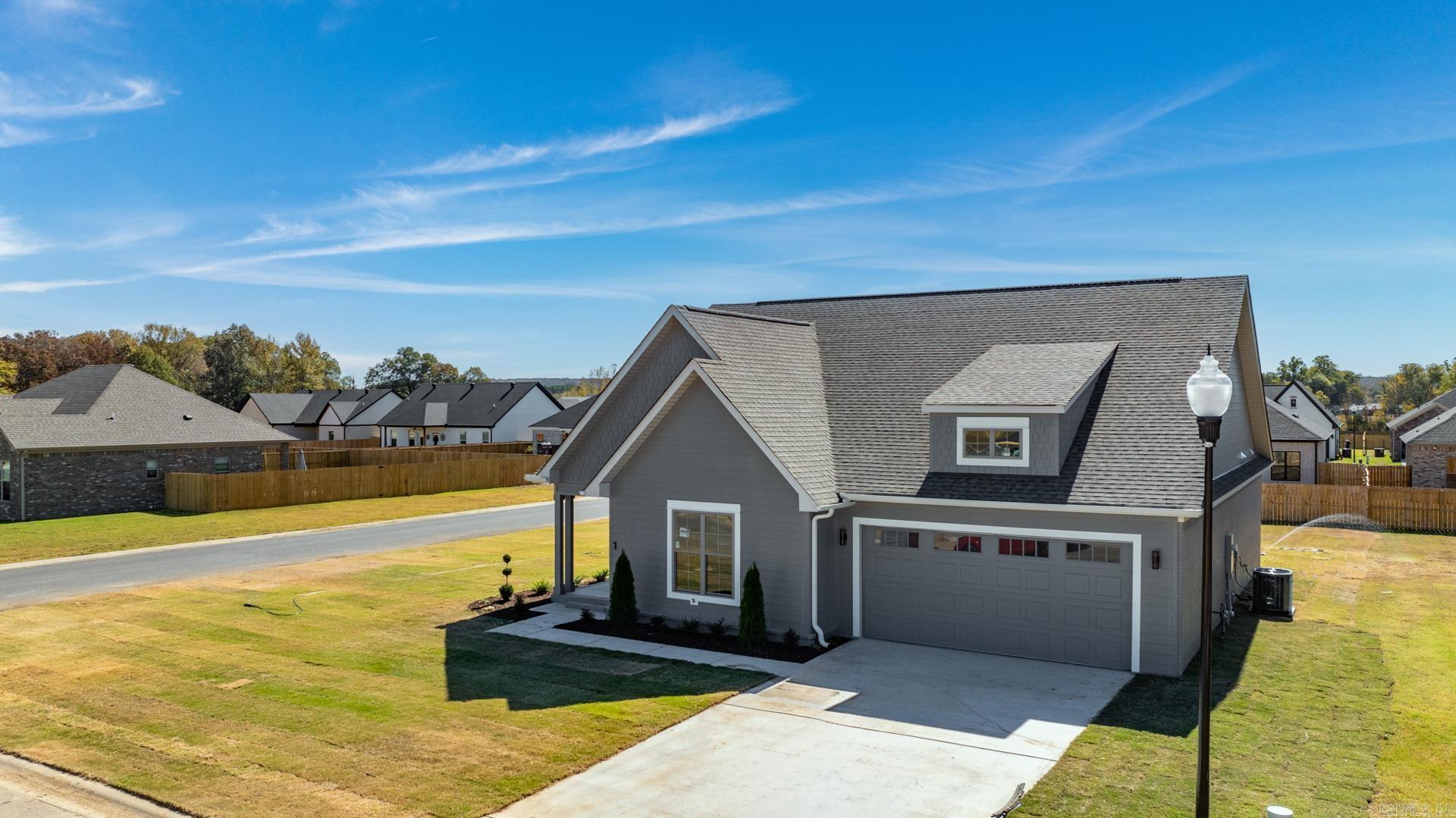 EAST MEADOW - Residential