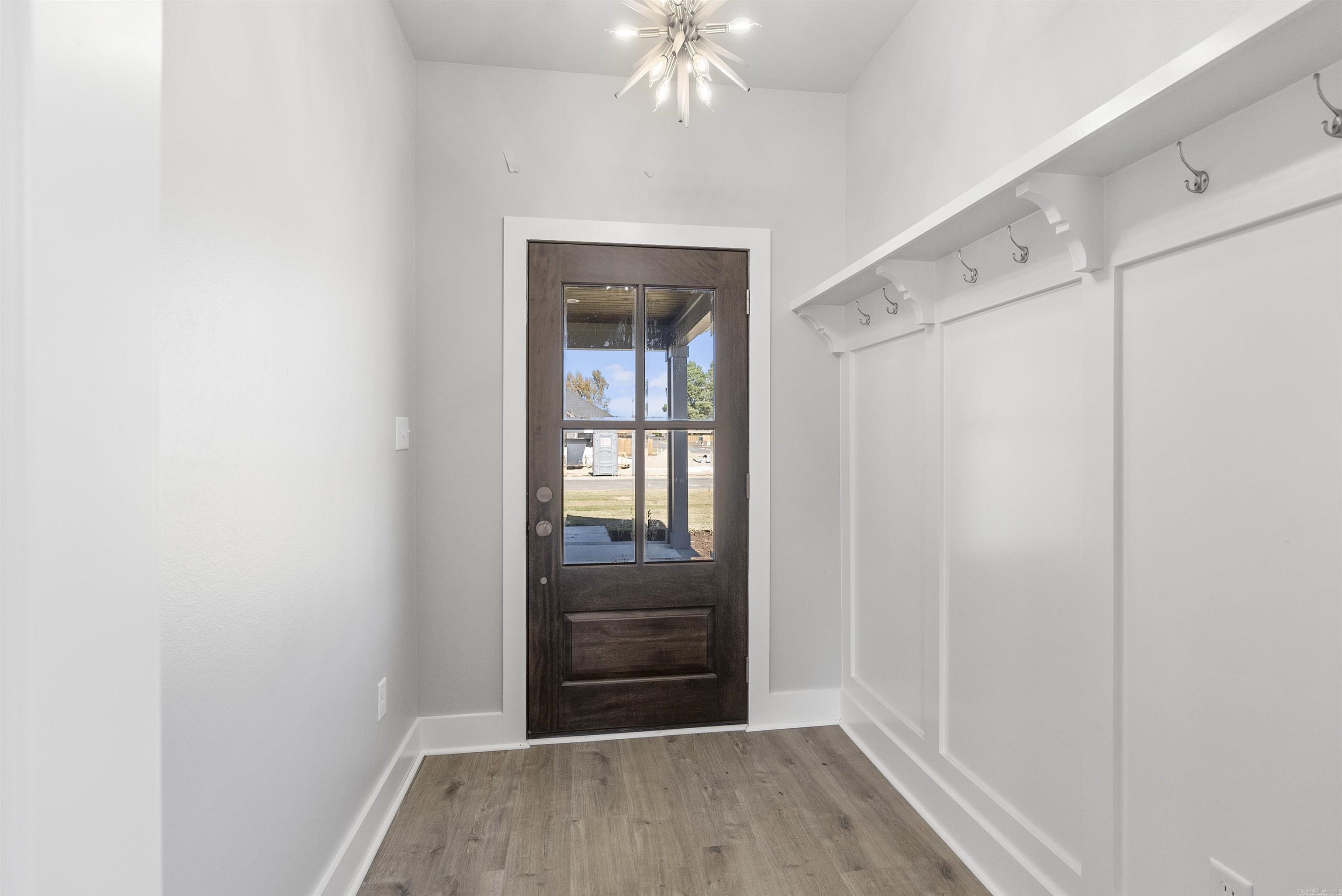 EAST MEADOW - Residential