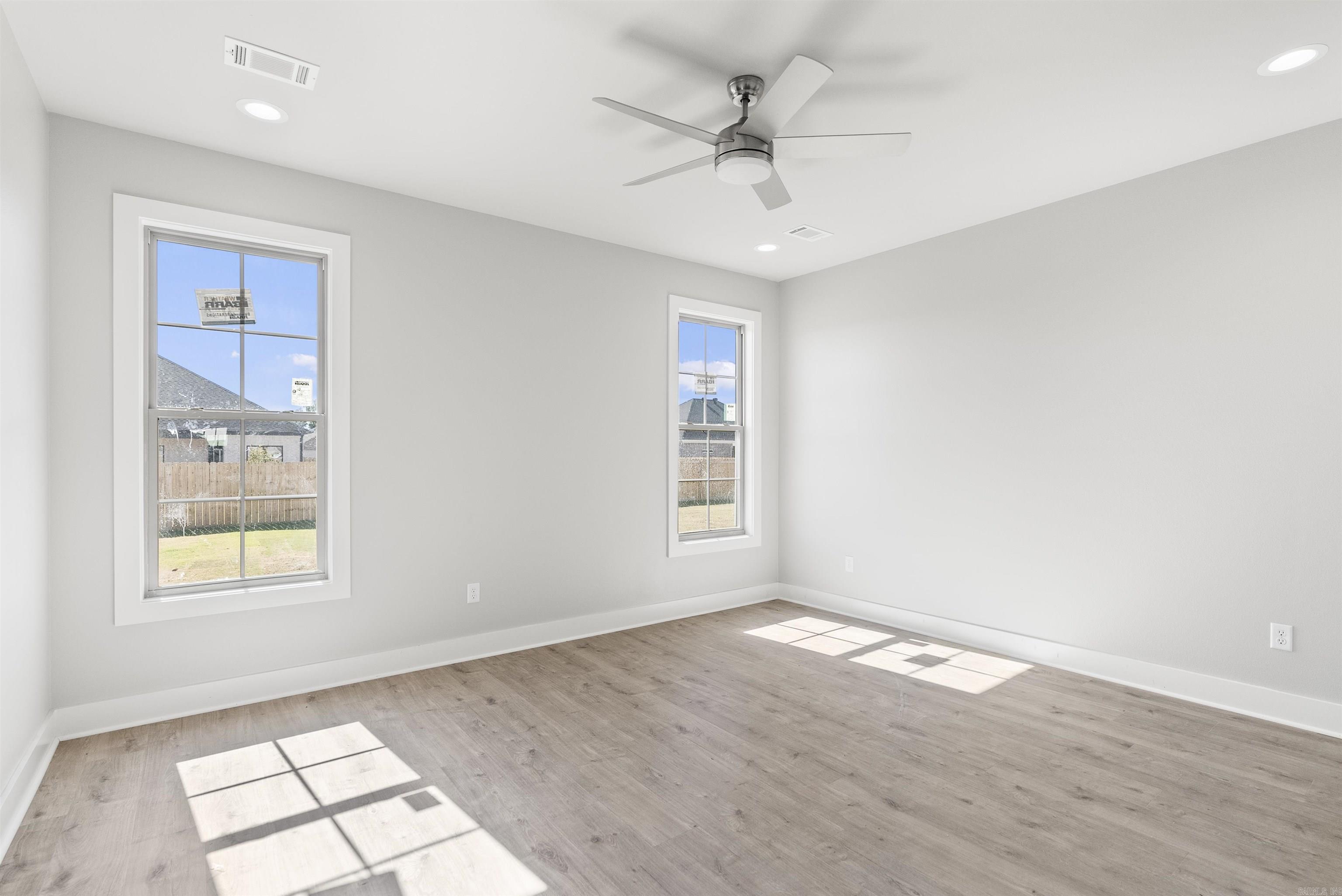 EAST MEADOW - Residential