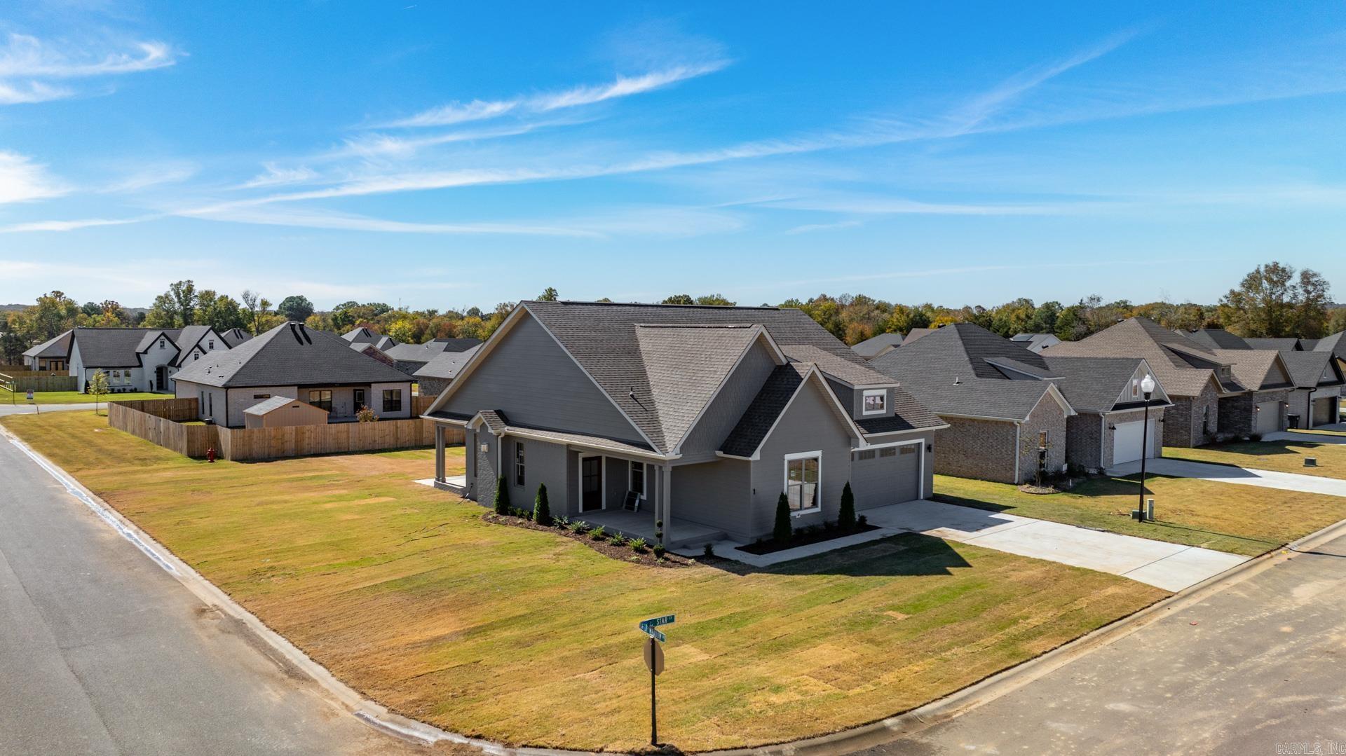 EAST MEADOW - Residential