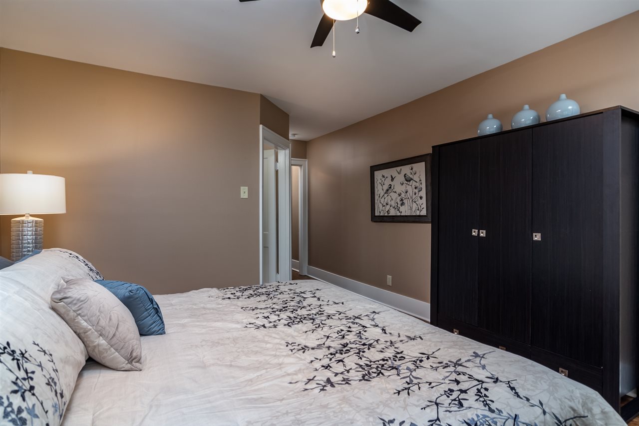 ELMHURST - Residential