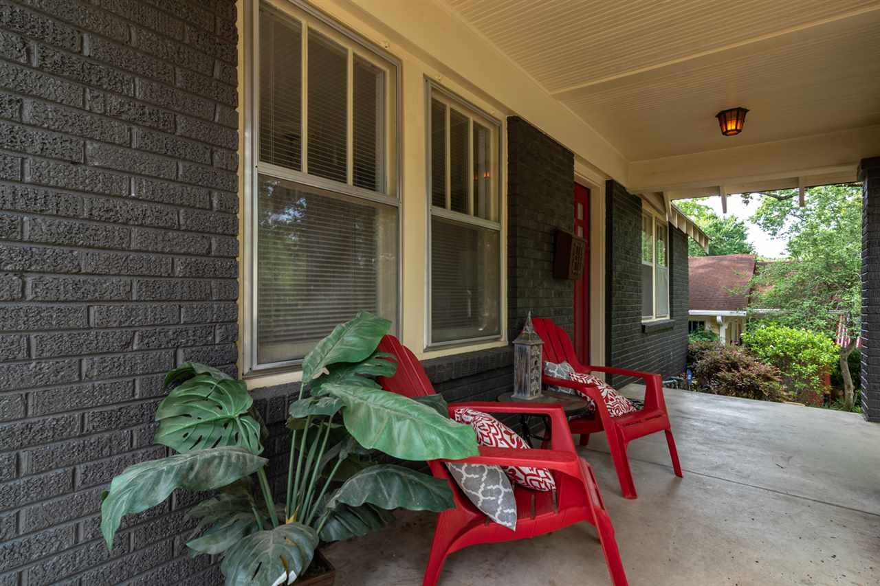 ELMHURST - Residential