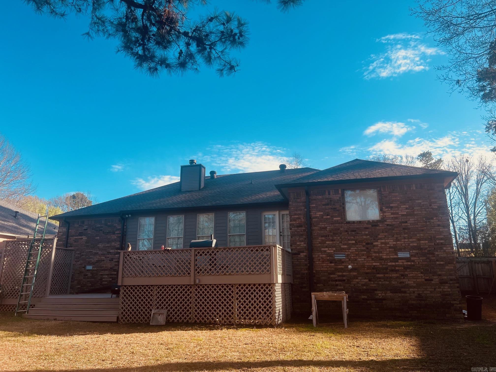 SADDLETOP - Residential