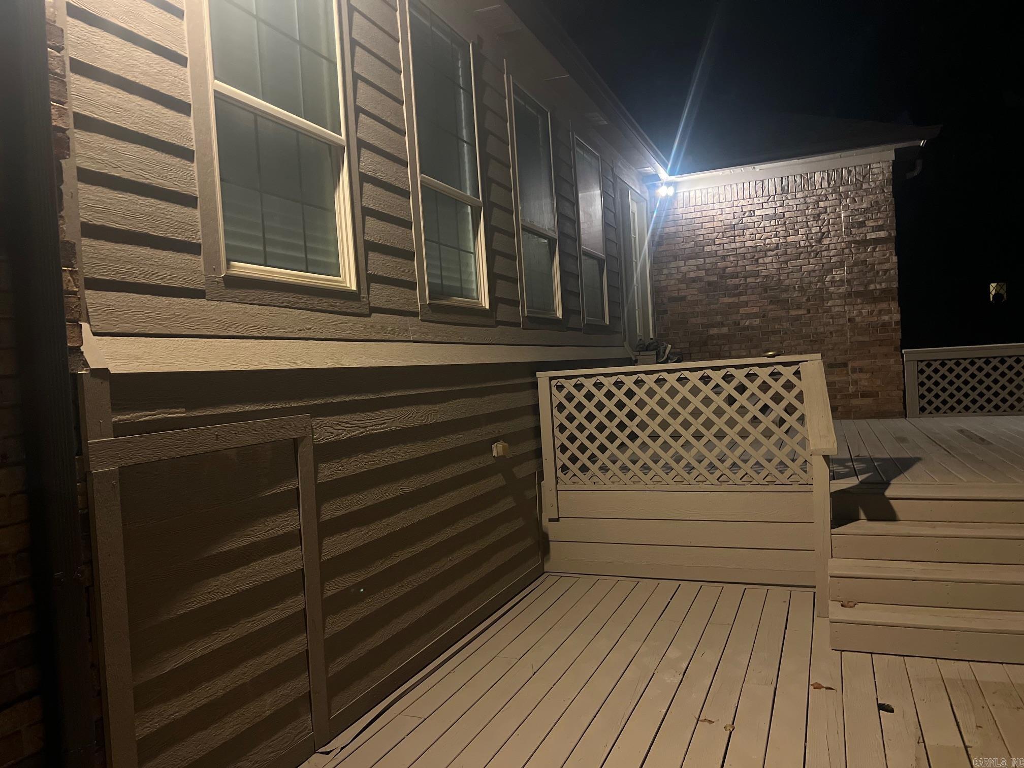 SADDLETOP - Residential