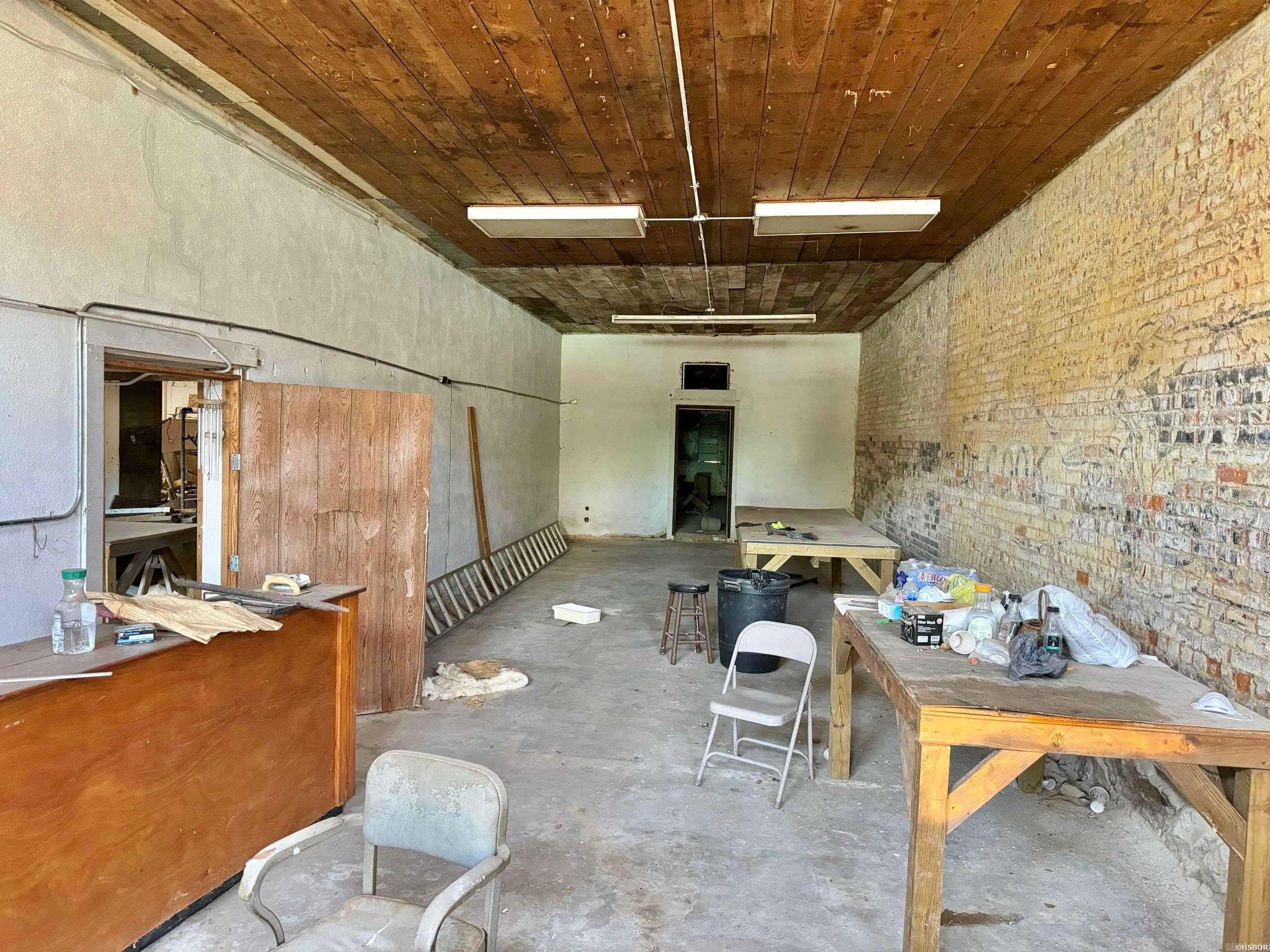 South Hot Springs - Commercial Sale