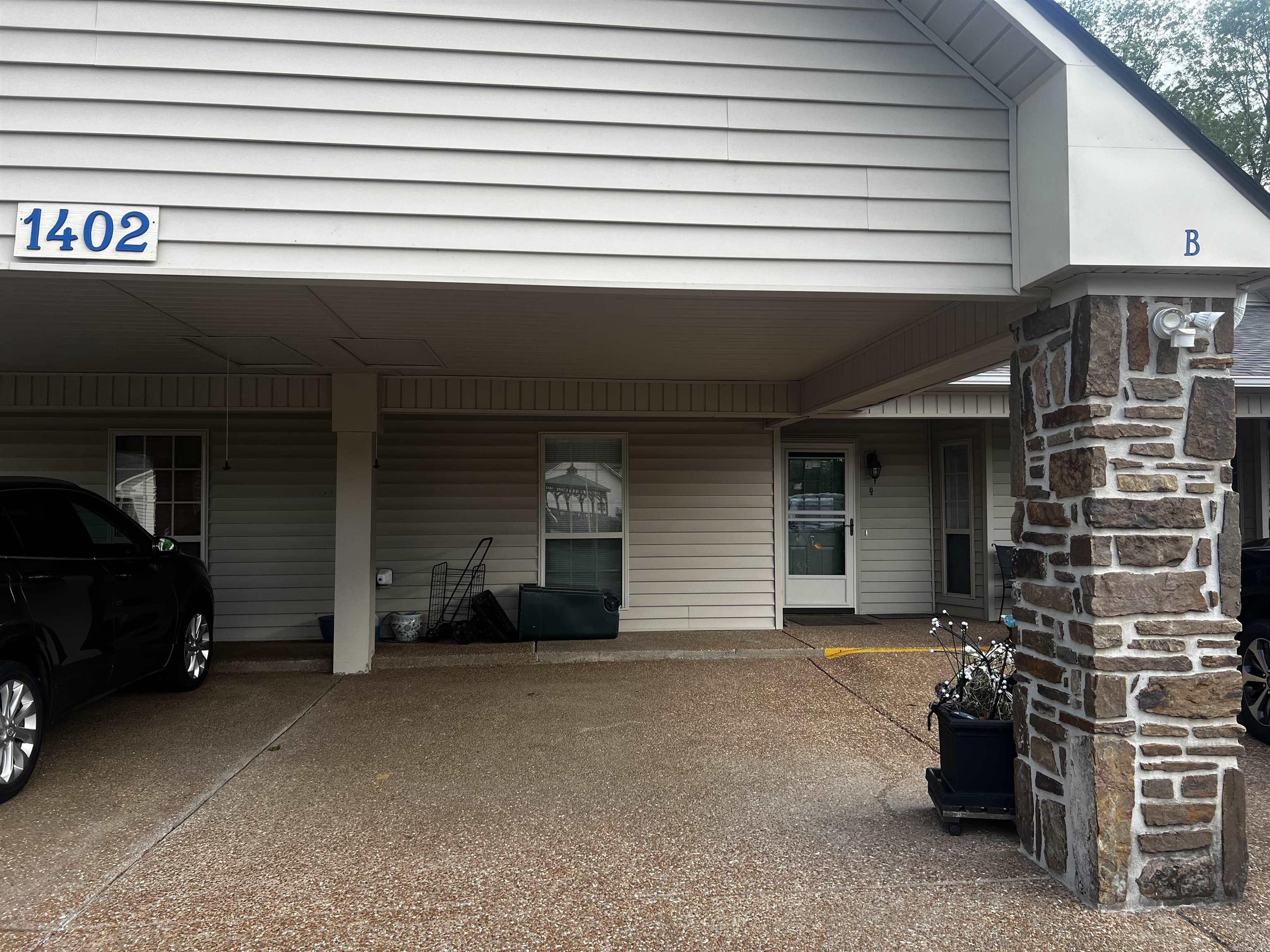 South Ridge Village - Residential