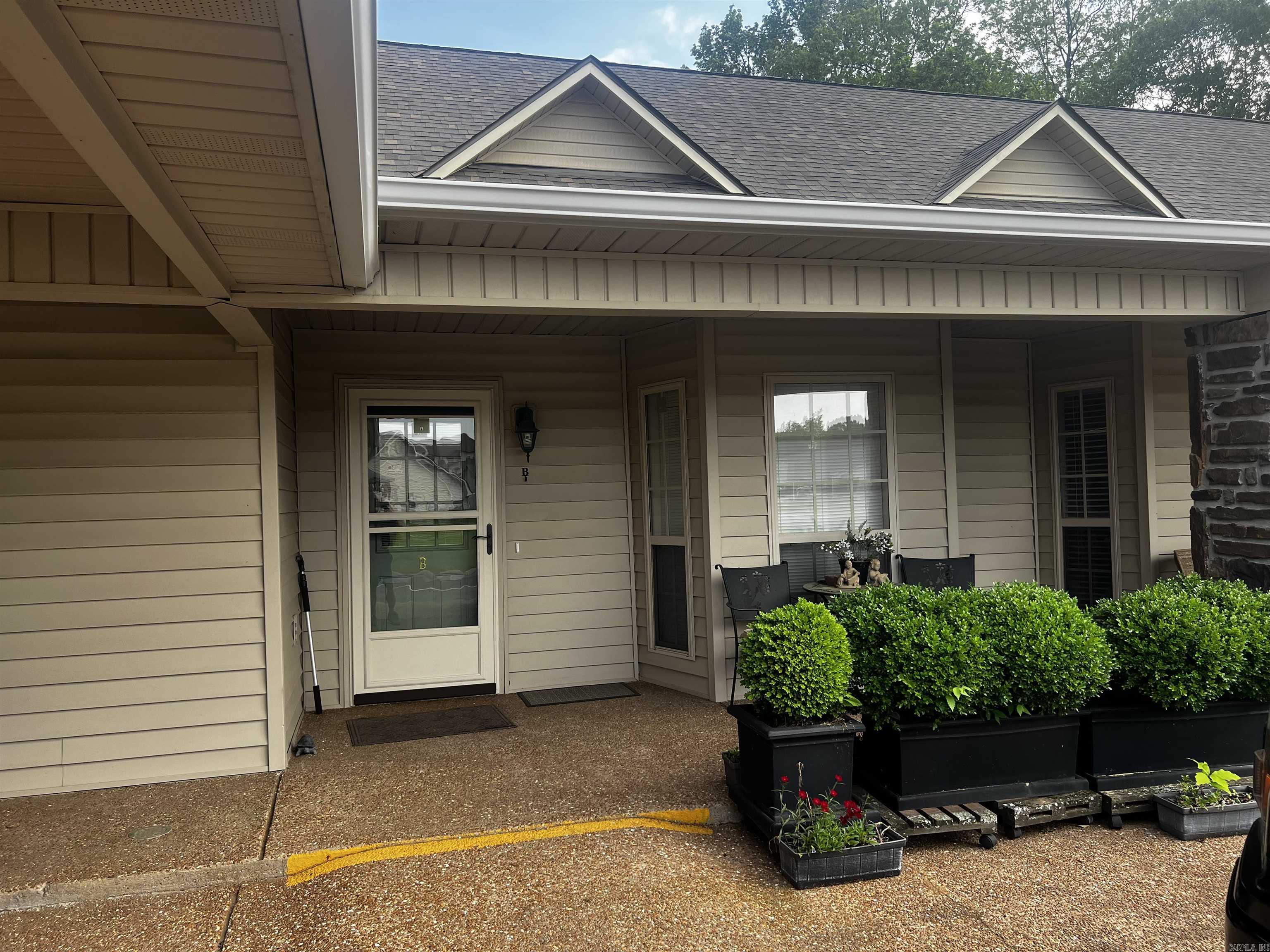 South Ridge Village - Residential