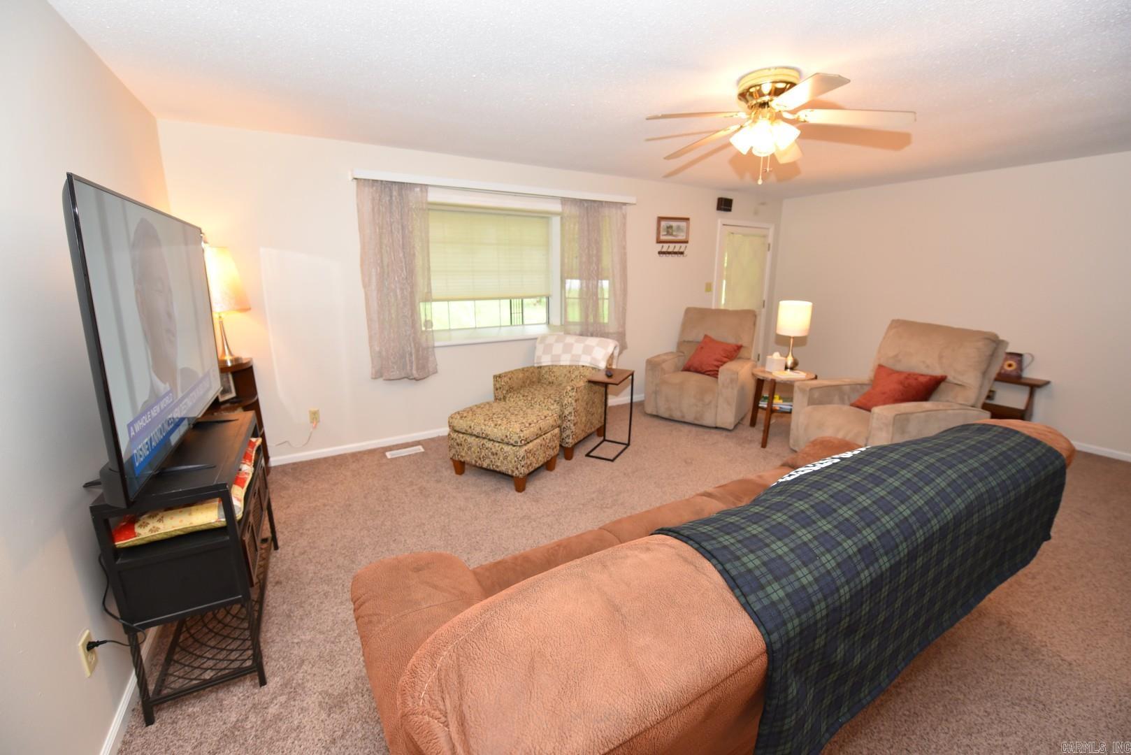 CHELSEA GLADE - Residential
