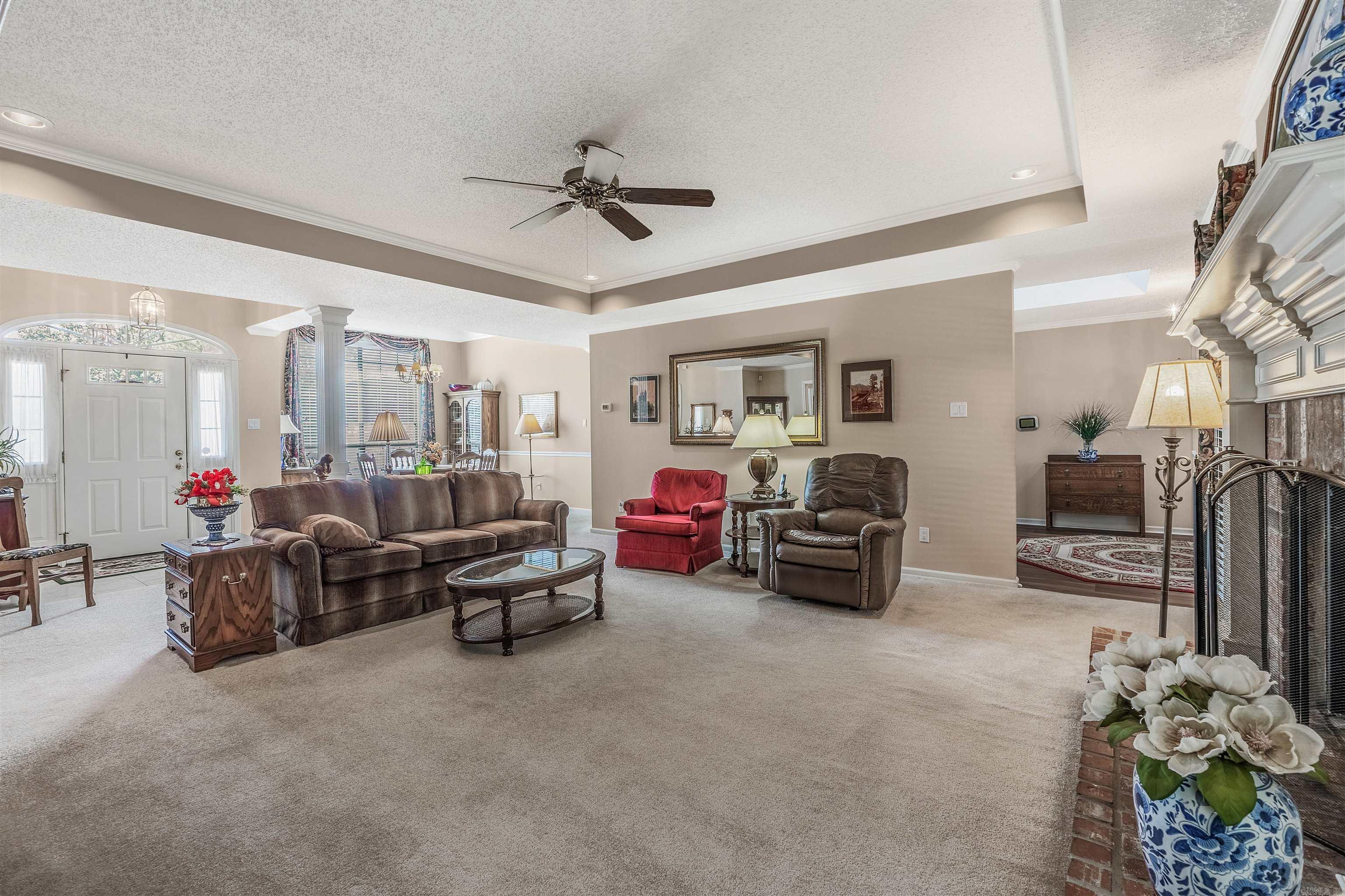 COUNTRY CLUB OF ARK THE - Residential