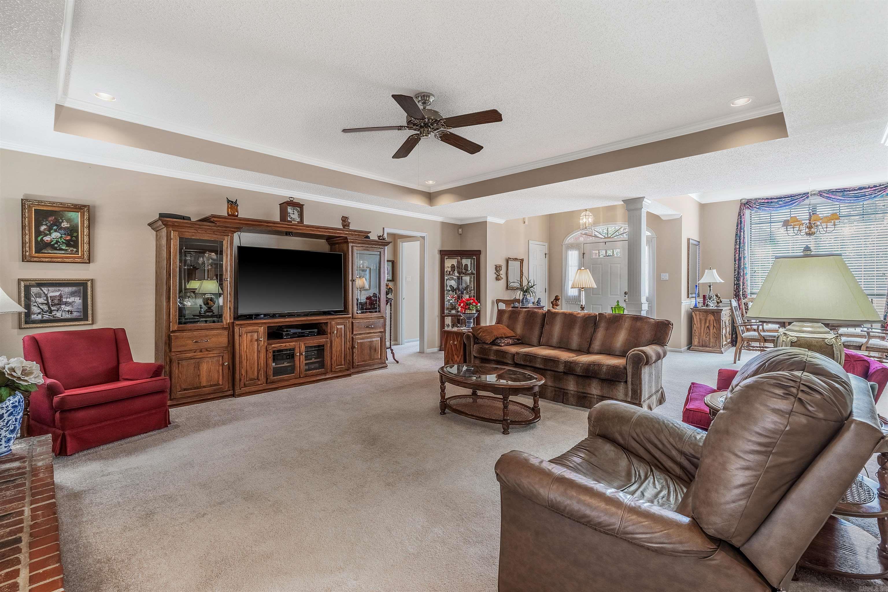 COUNTRY CLUB OF ARK THE - Residential