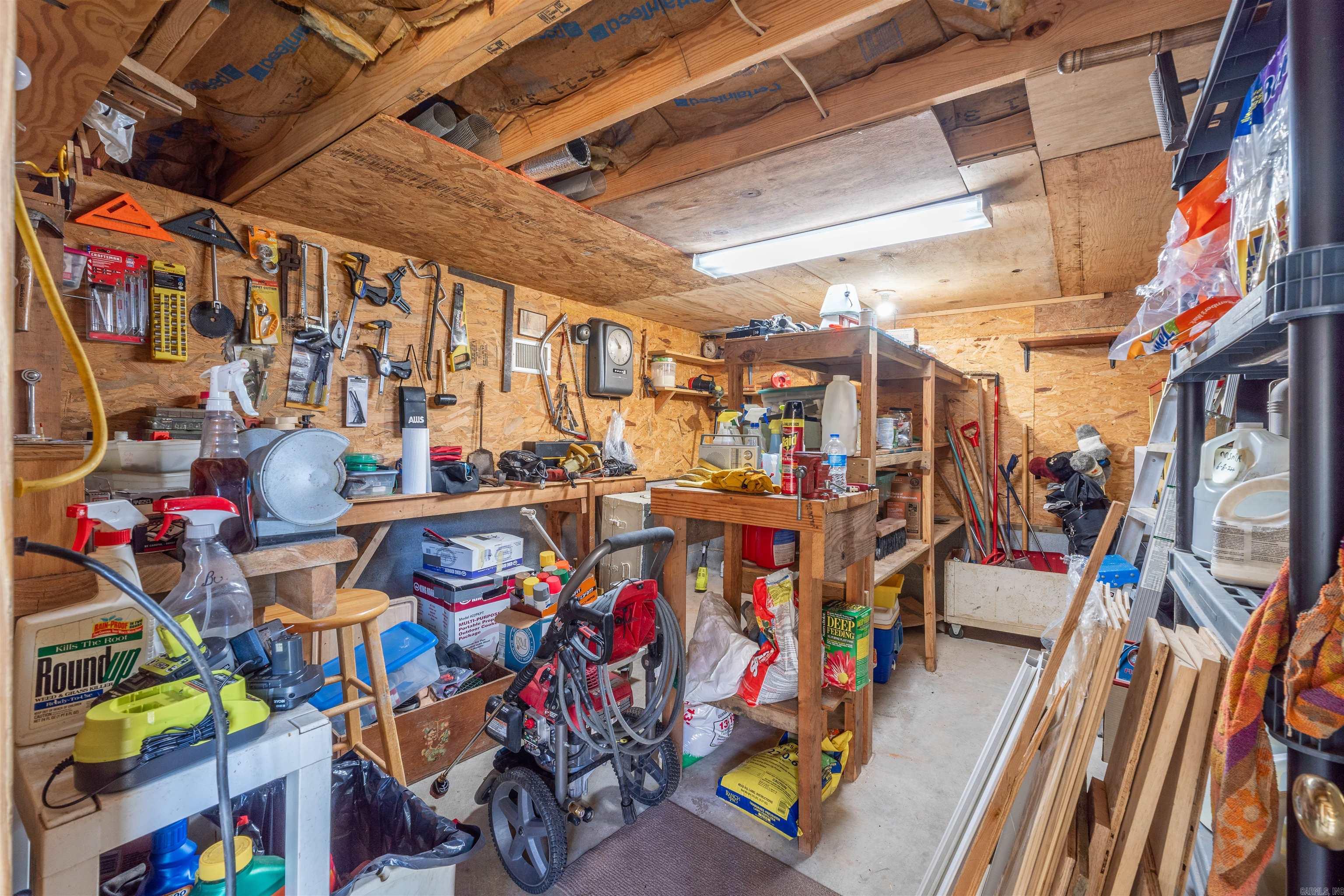 COUNTRY CLUB OF ARK THE - Residential