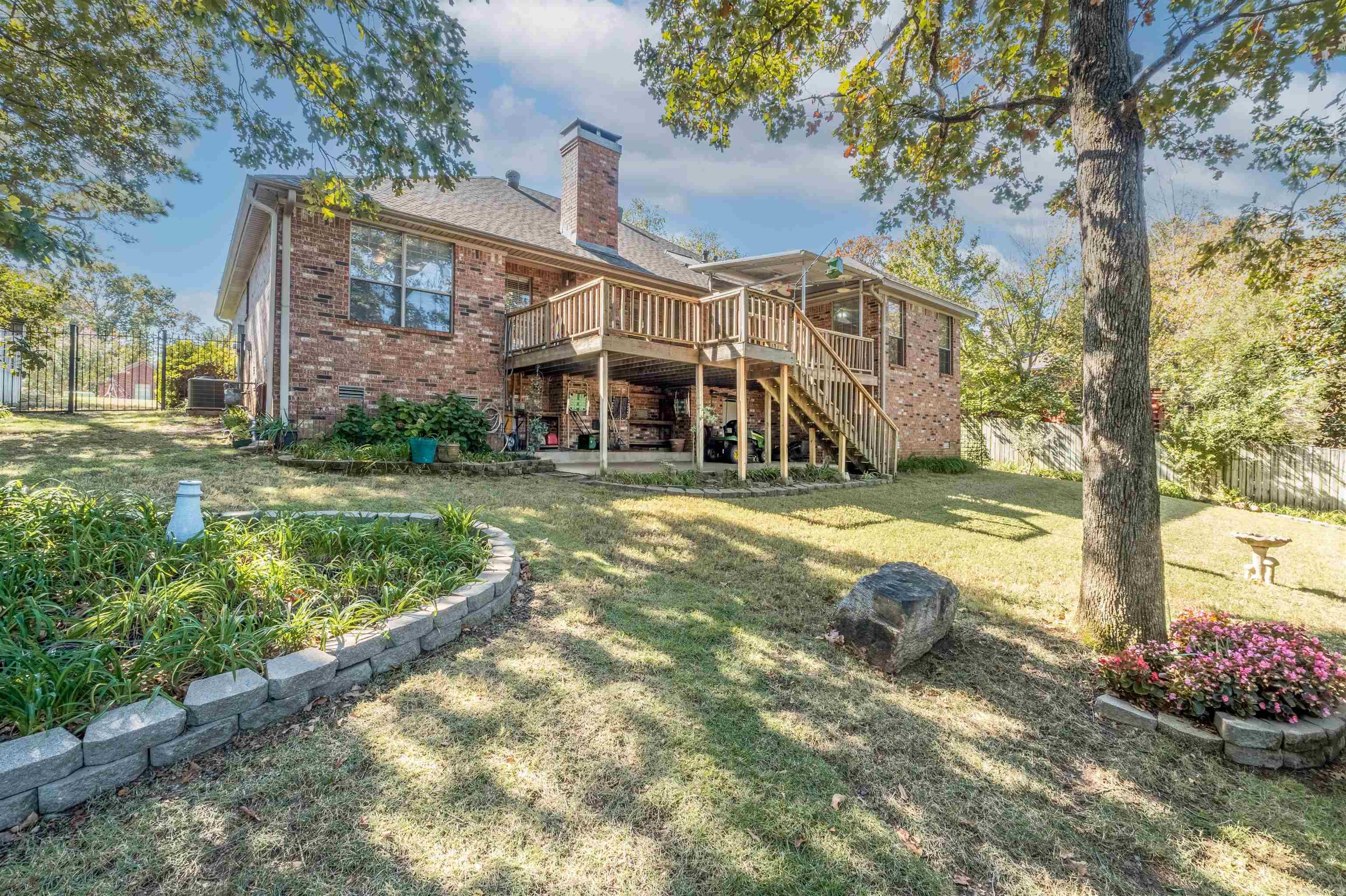 COUNTRY CLUB OF ARK THE - Residential