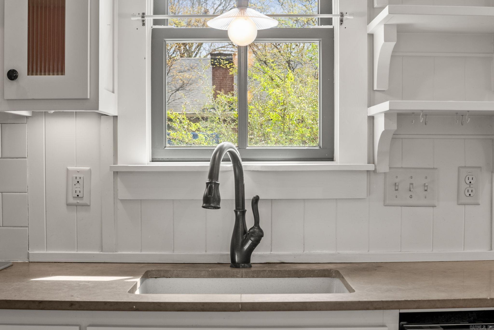 Pulaski Heights - Residential Lease