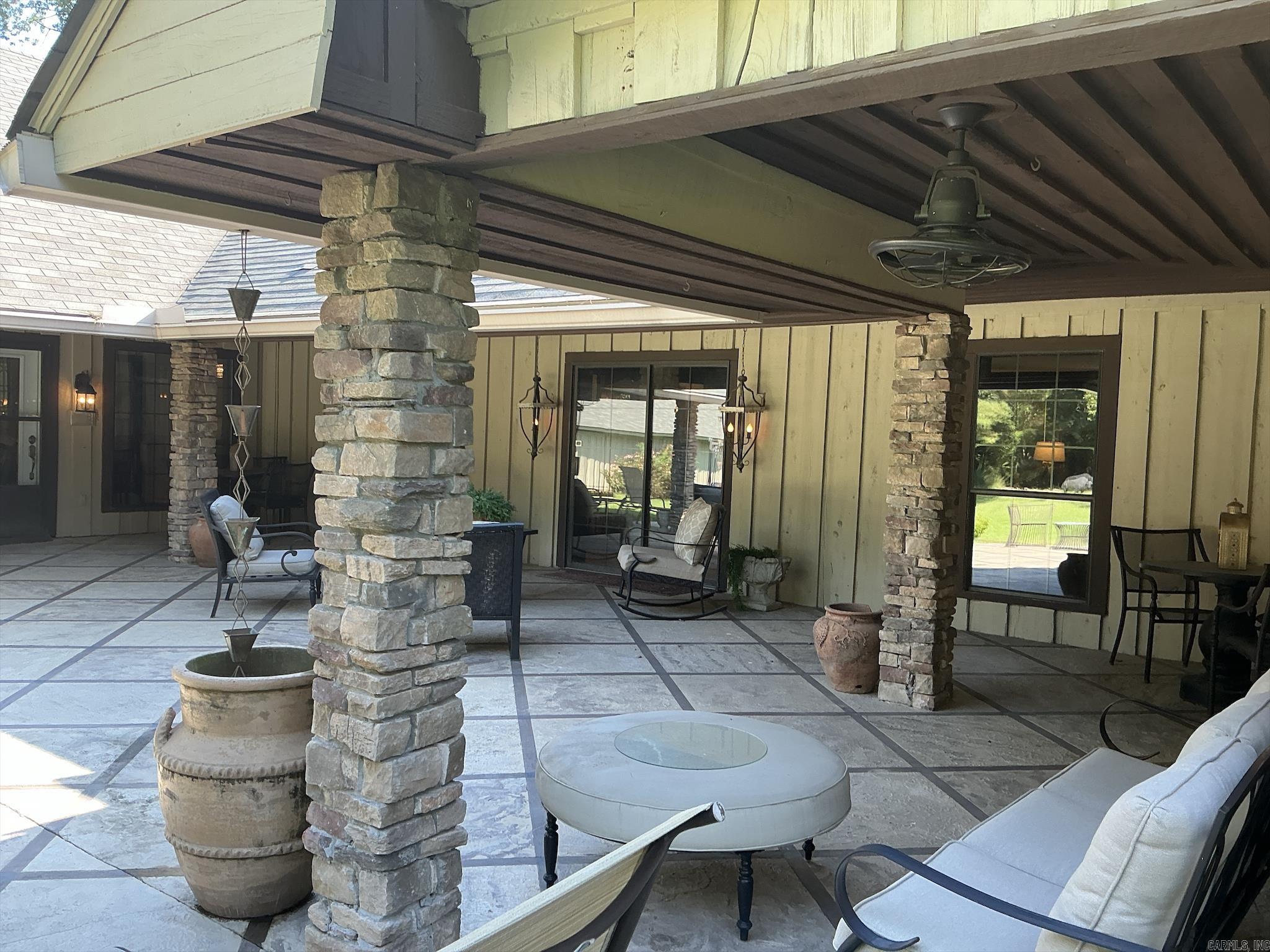 TRACI PHILLIPS S/D - Residential