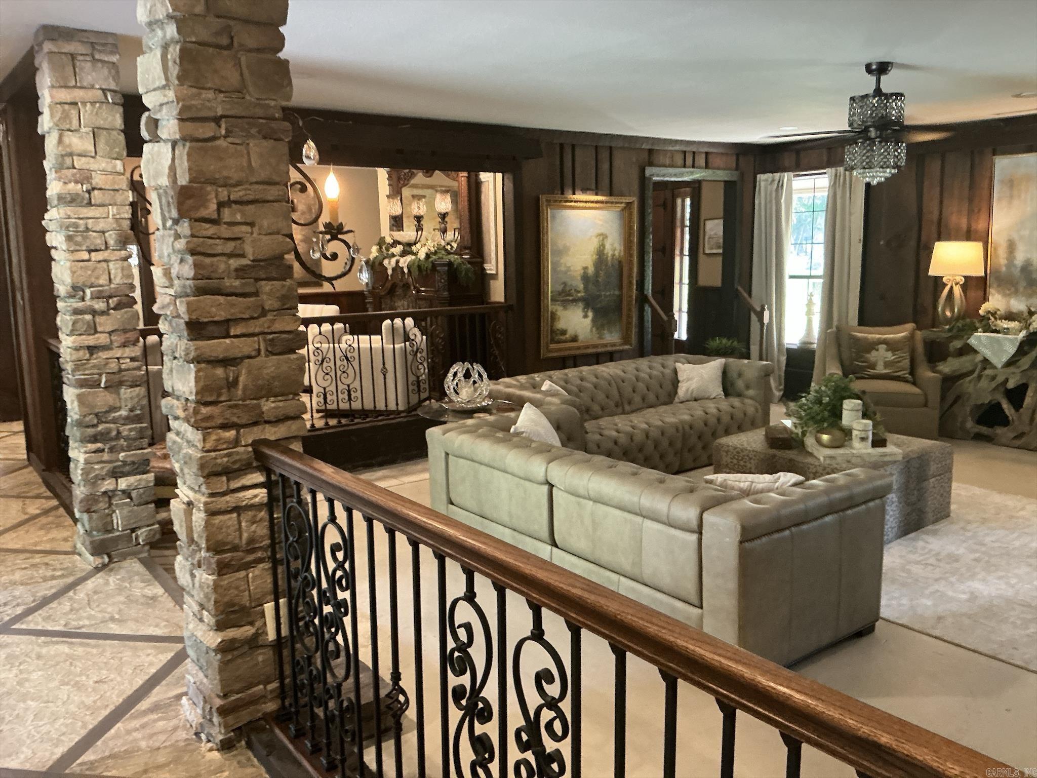 TRACI PHILLIPS S/D - Residential