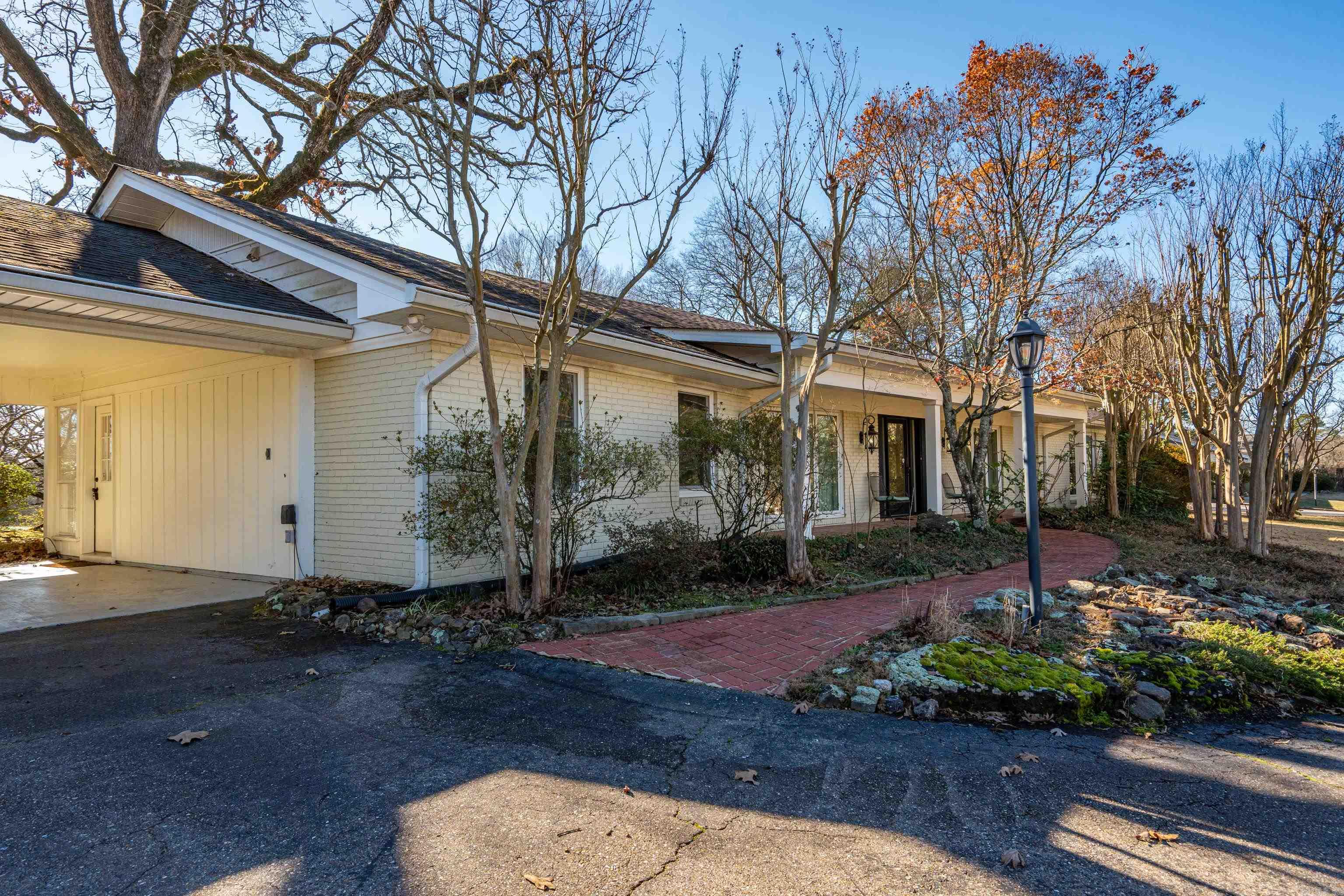 MEADOW WOOD - Residential