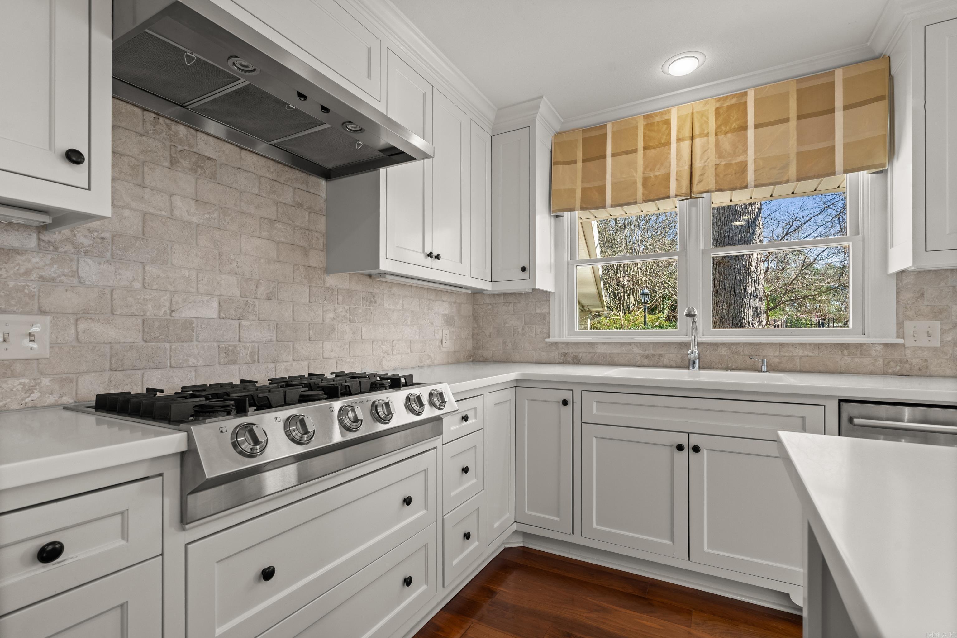 MEADOW WOOD - Residential