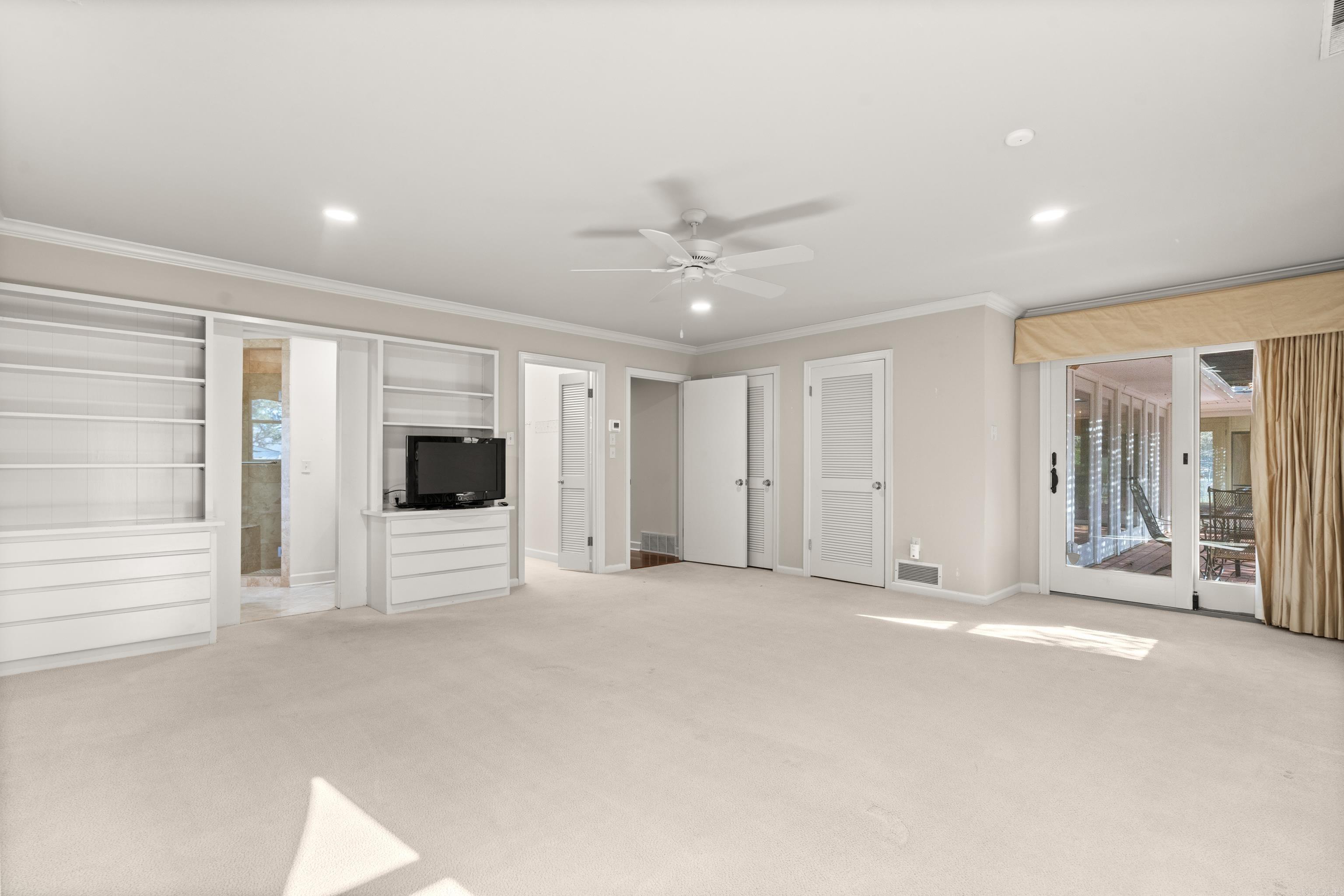 MEADOW WOOD - Residential