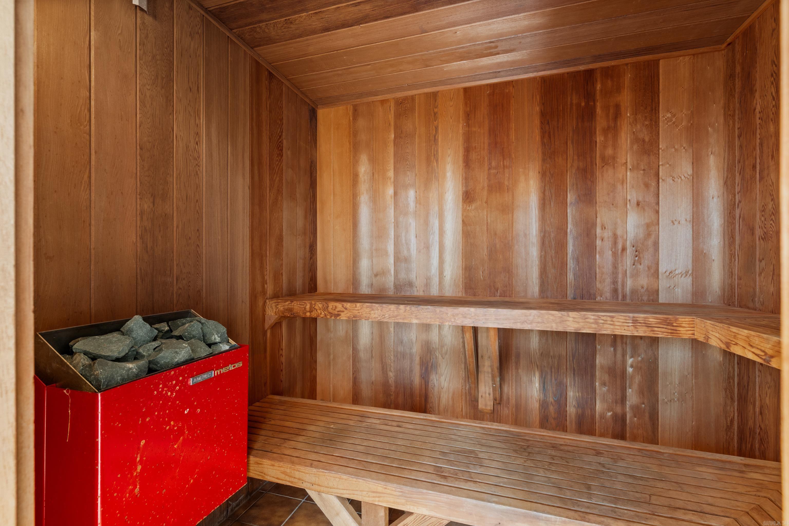 MEADOW WOOD - Residential