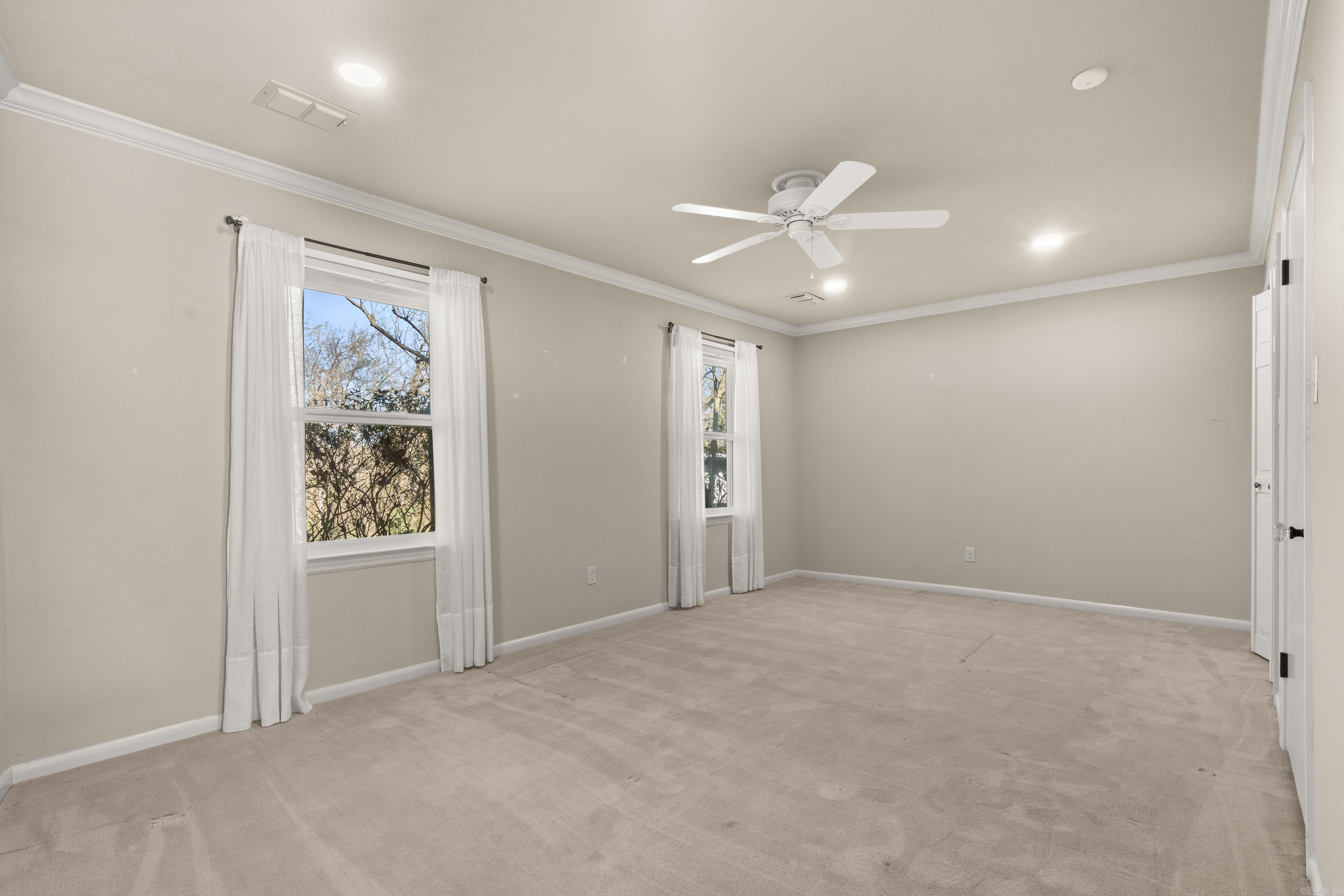 MEADOW WOOD - Residential