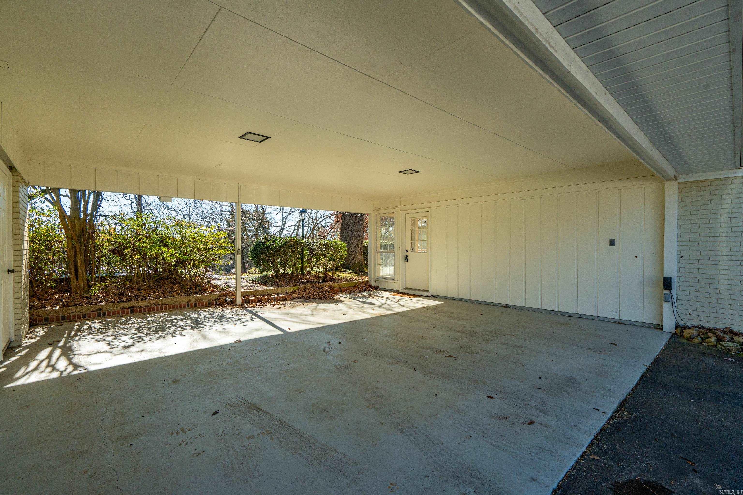 MEADOW WOOD - Residential