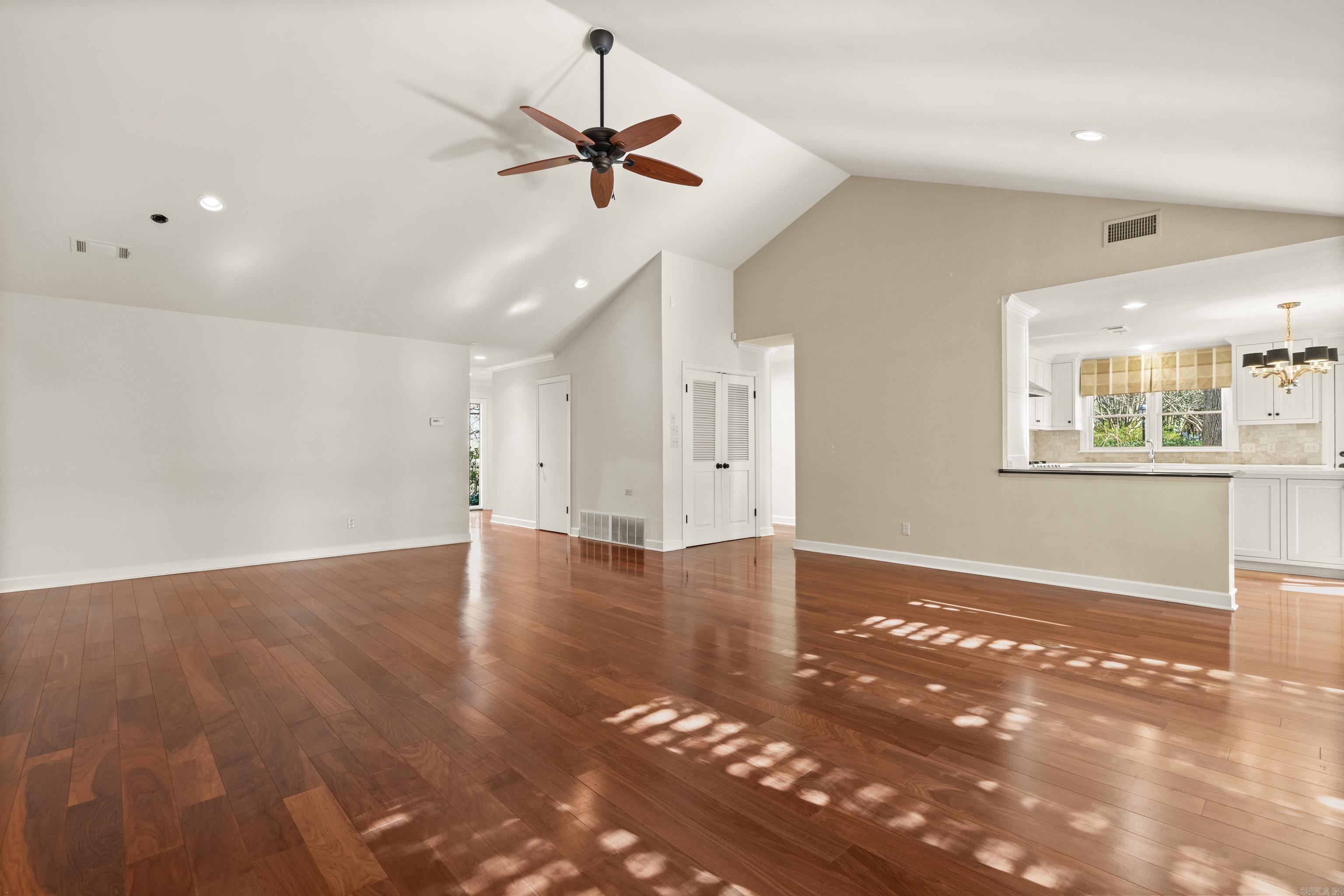 MEADOW WOOD - Residential