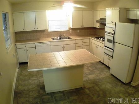 Briarwood - Residential Lease