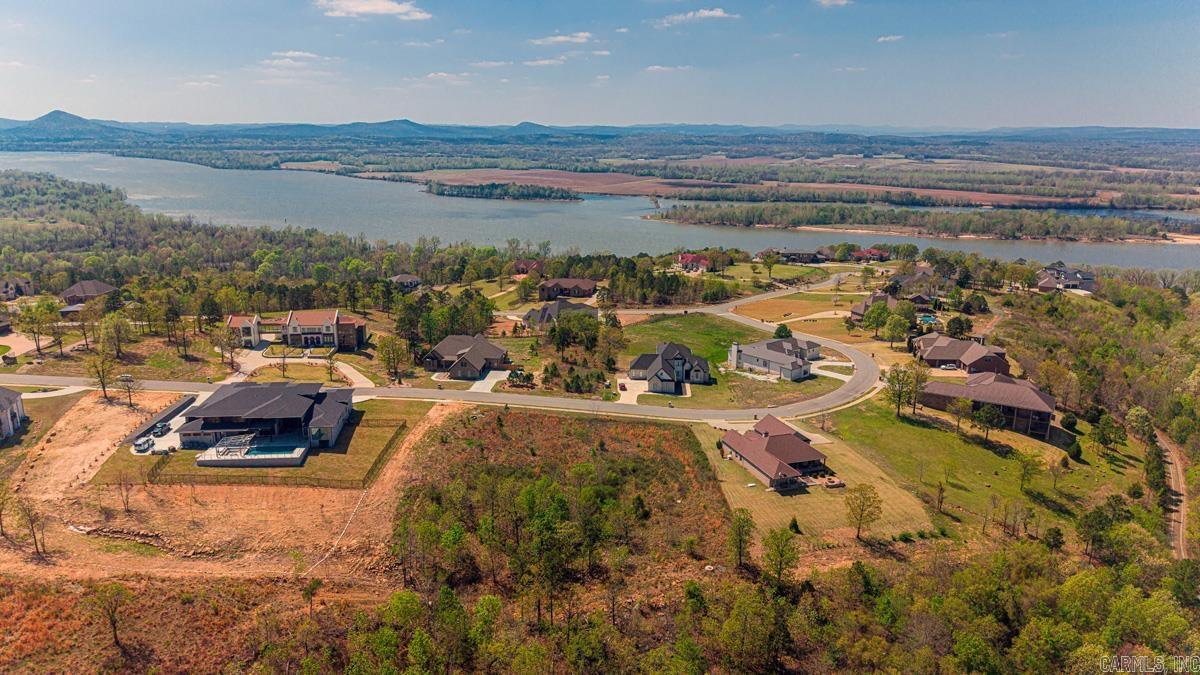 MOUNTAIN CREST ESTATES - Land