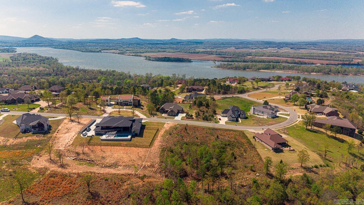 MOUNTAIN CREST ESTATES - Land