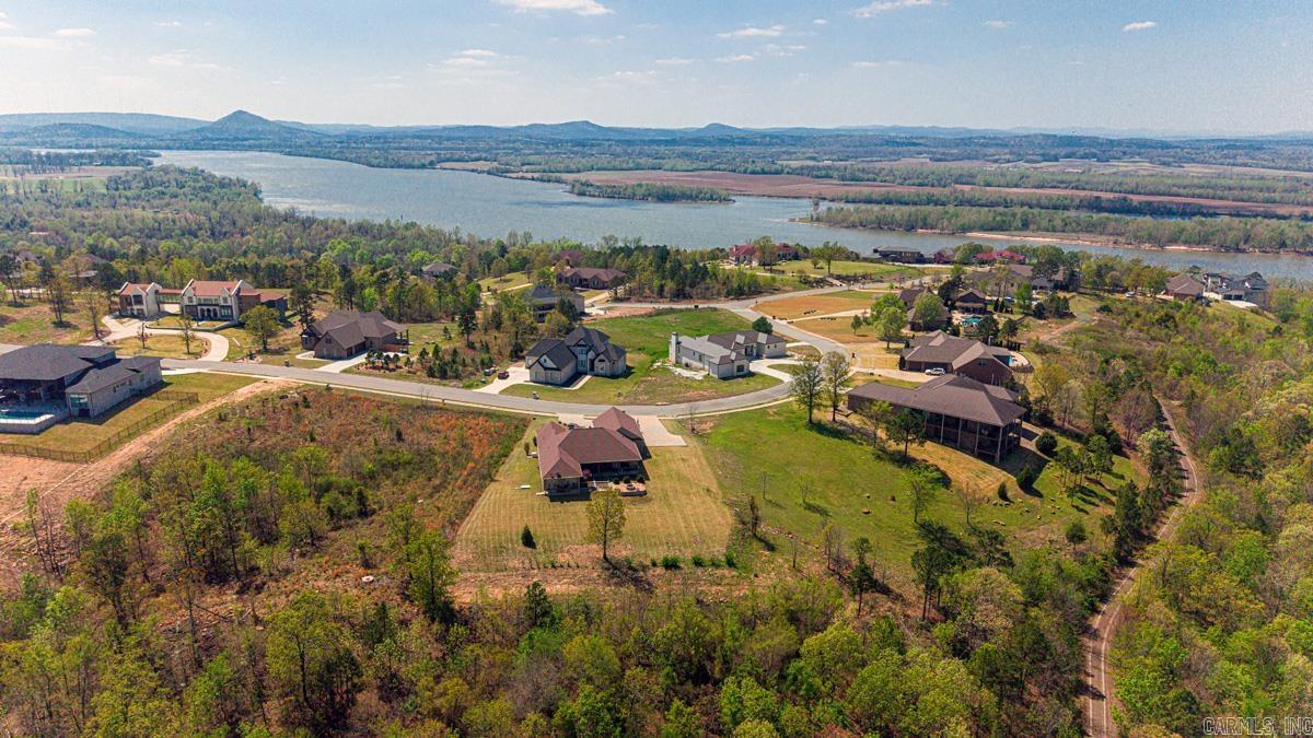 MOUNTAIN CREST ESTATES - Land