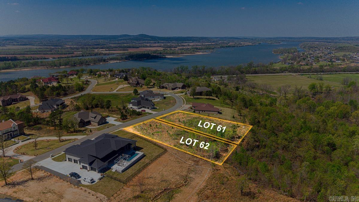 MOUNTAIN CREST ESTATES - Land