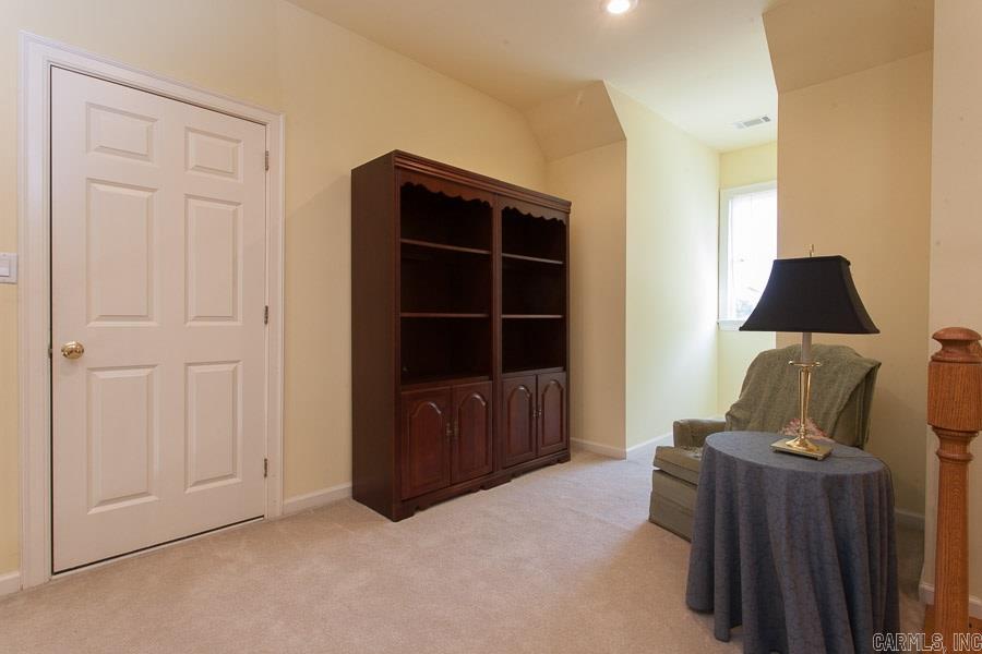 WOODLANDS EDGE - Residential