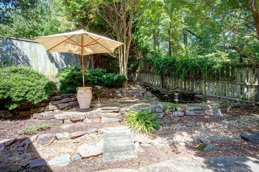 WOODLANDS EDGE - Residential