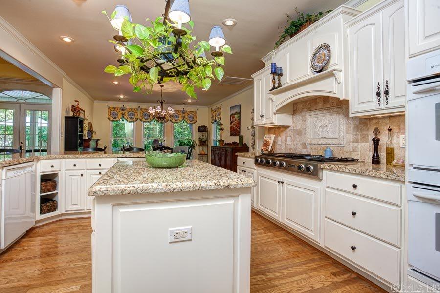 WOODLANDS EDGE - Residential