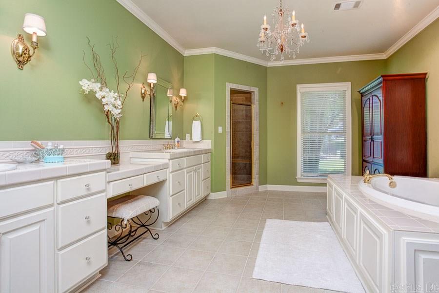 WOODLANDS EDGE - Residential