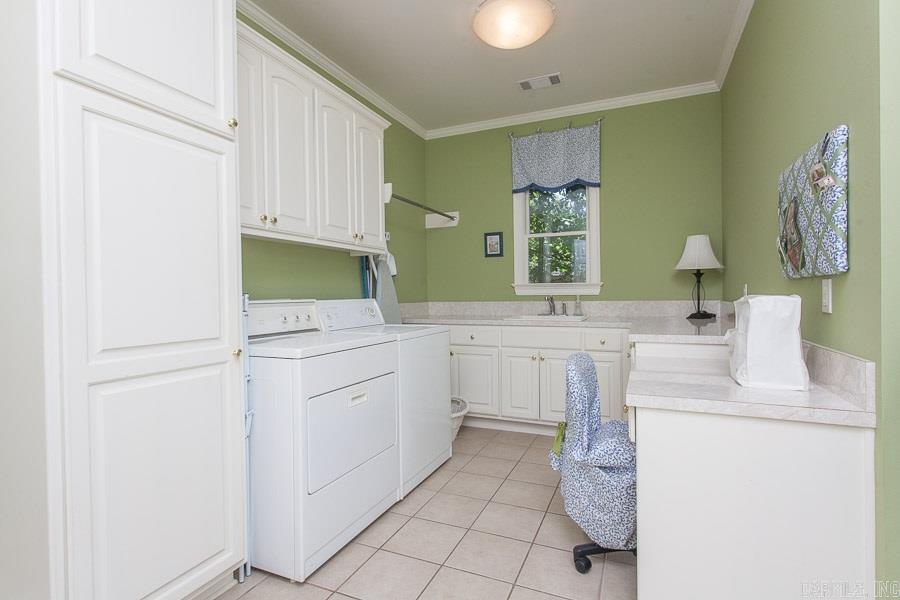 WOODLANDS EDGE - Residential