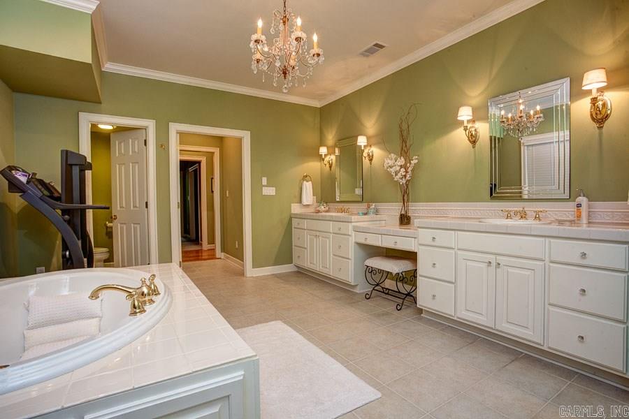 WOODLANDS EDGE - Residential