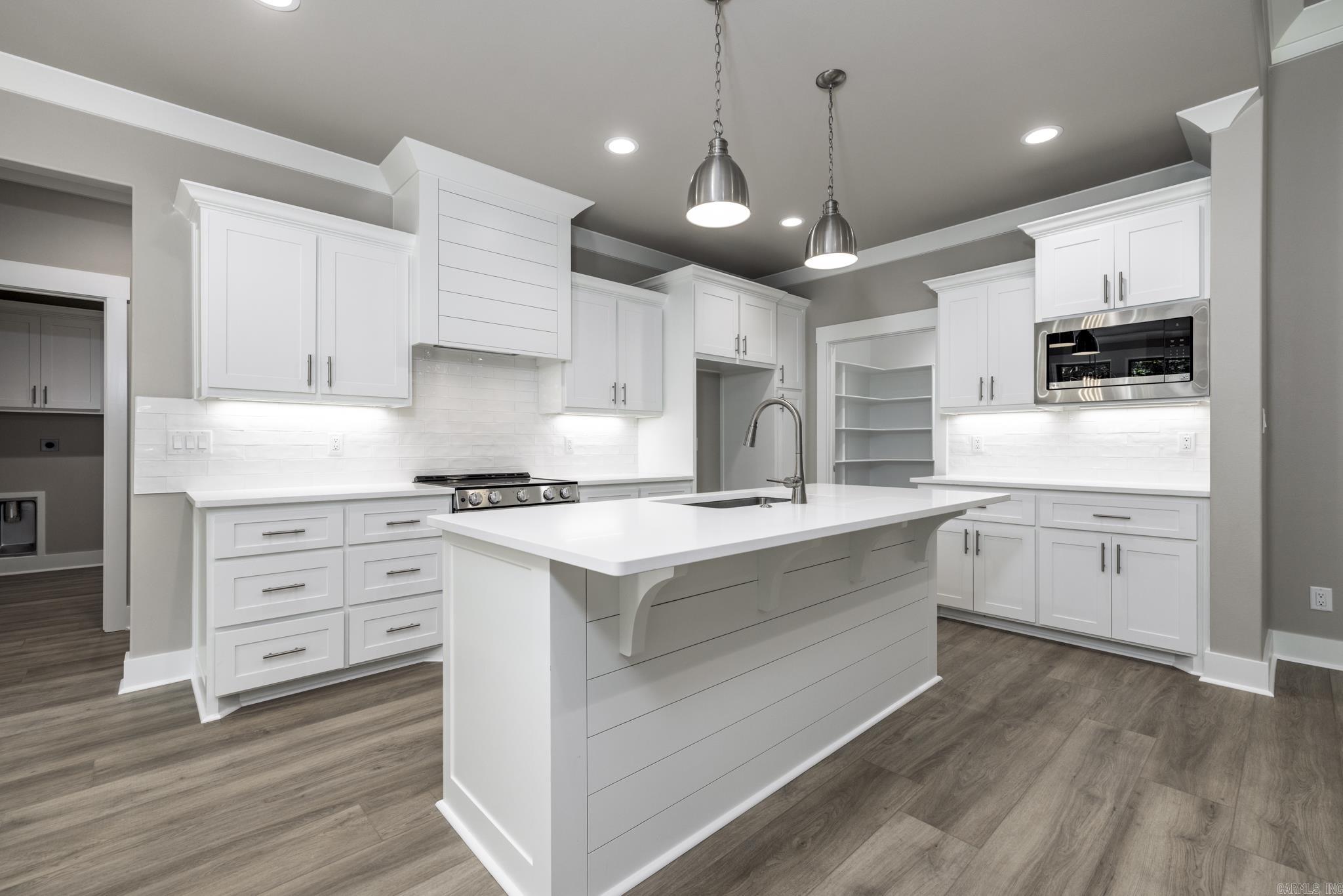 BALTANAS - Residential